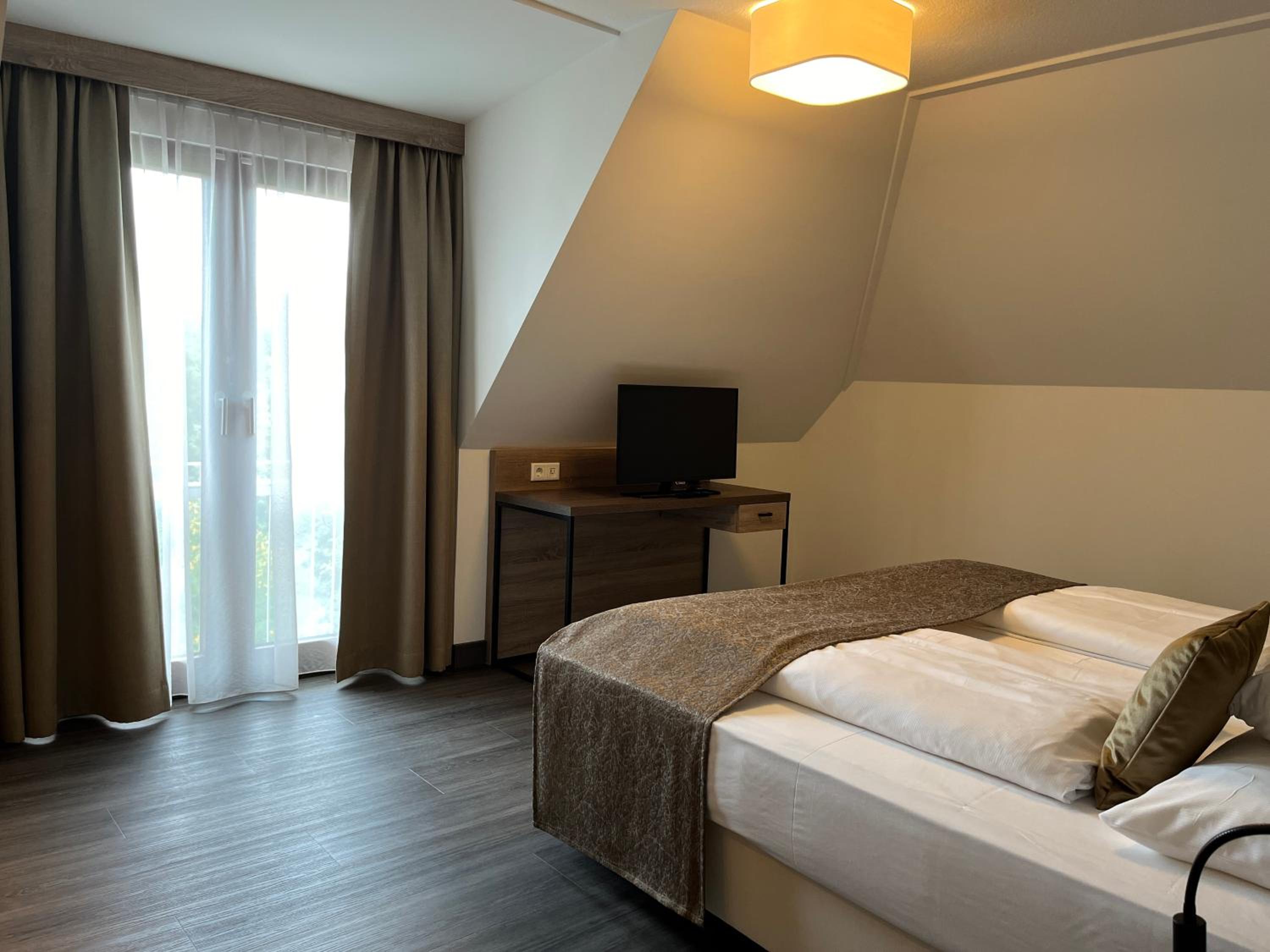 Suite - Photo 6