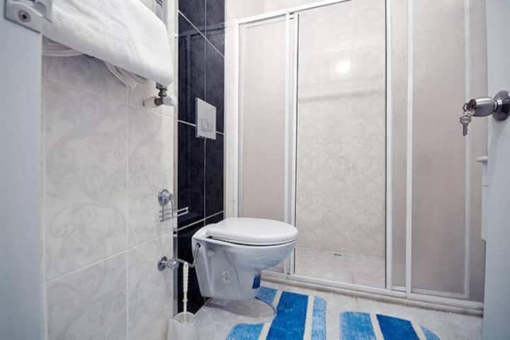 Deluxe Triple Room photo 2