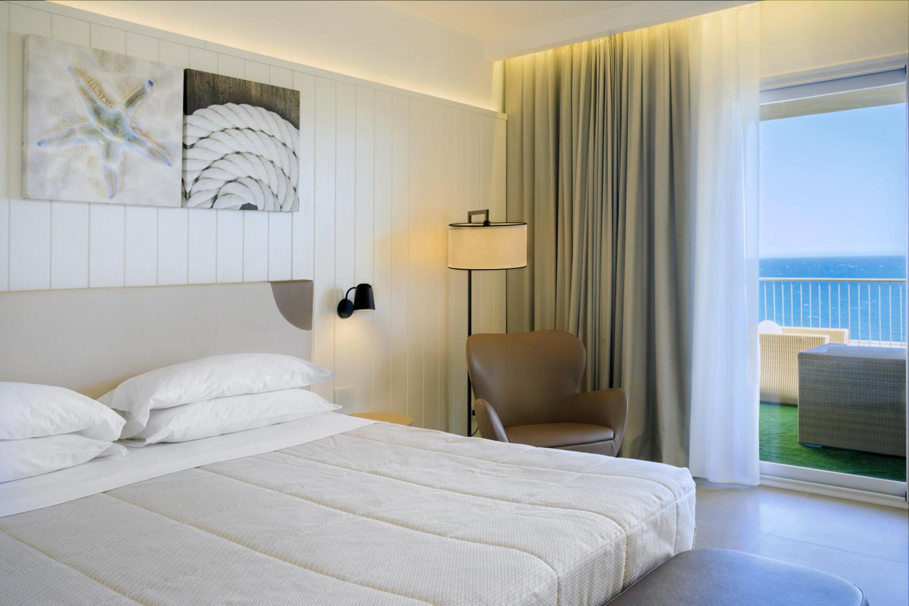 Junior Suite (Quadruple ) - Photo 1
