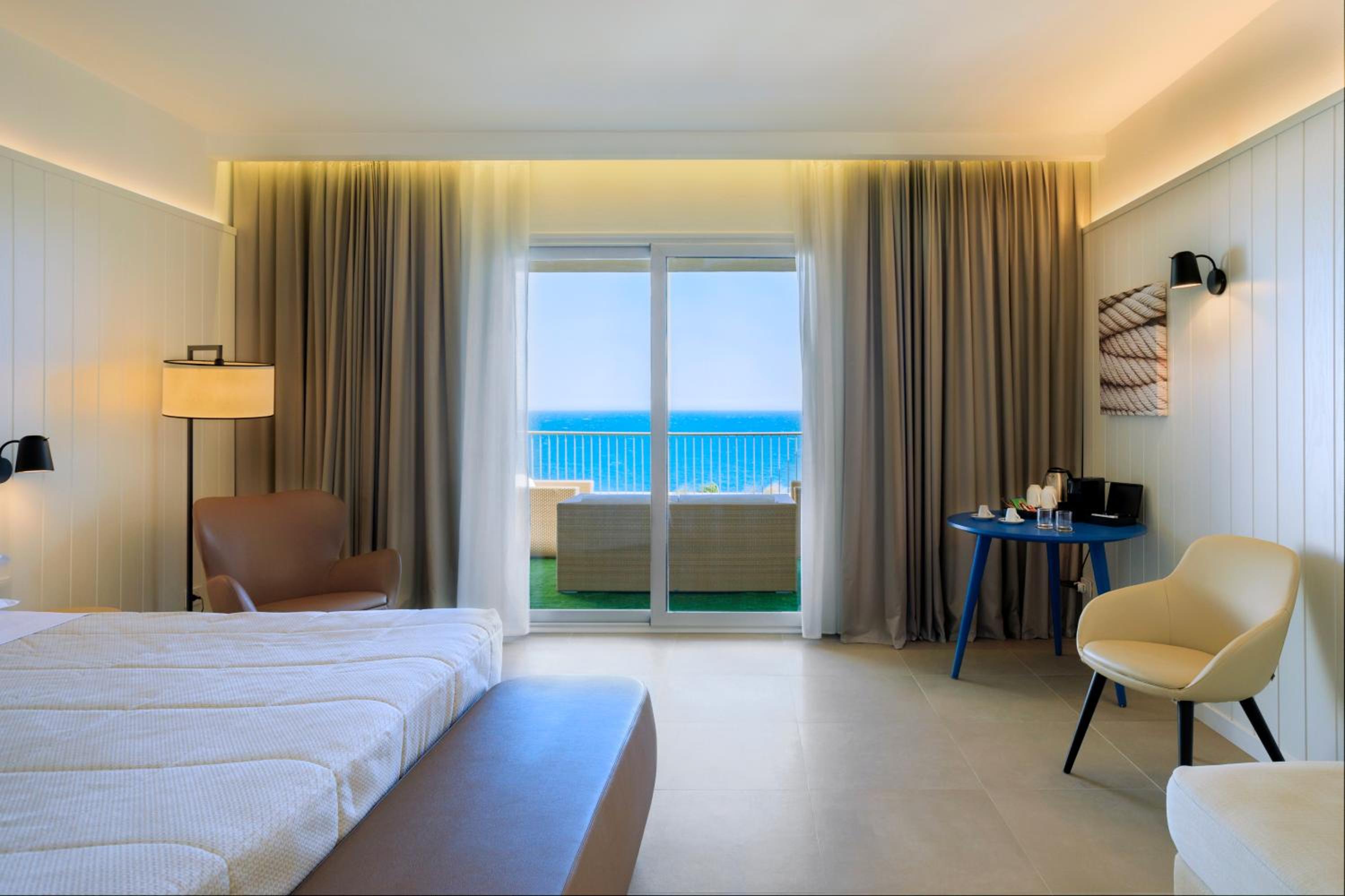 Junior Suite (Quadruple ) - Photo 2