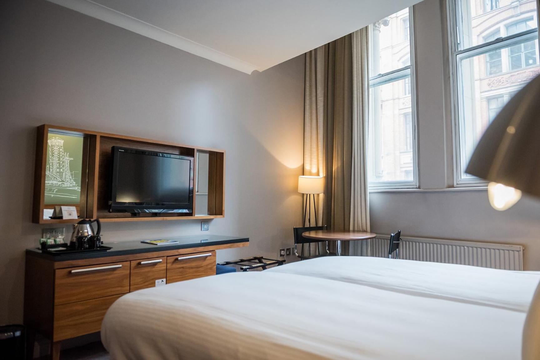 Standard Twin Room - Photo 3