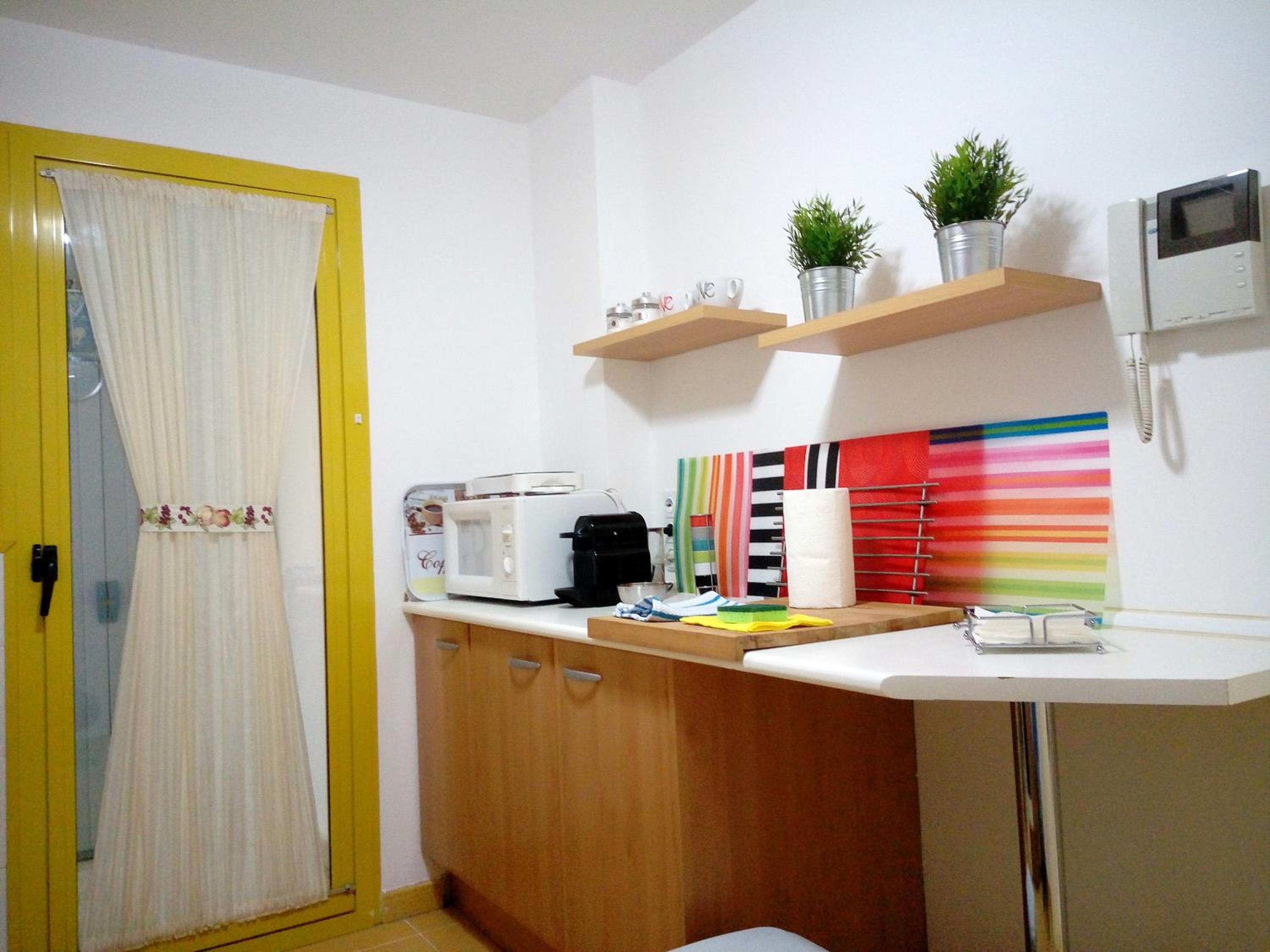 Two-Bedroom Deluxe Apartment with Garden View photo 2