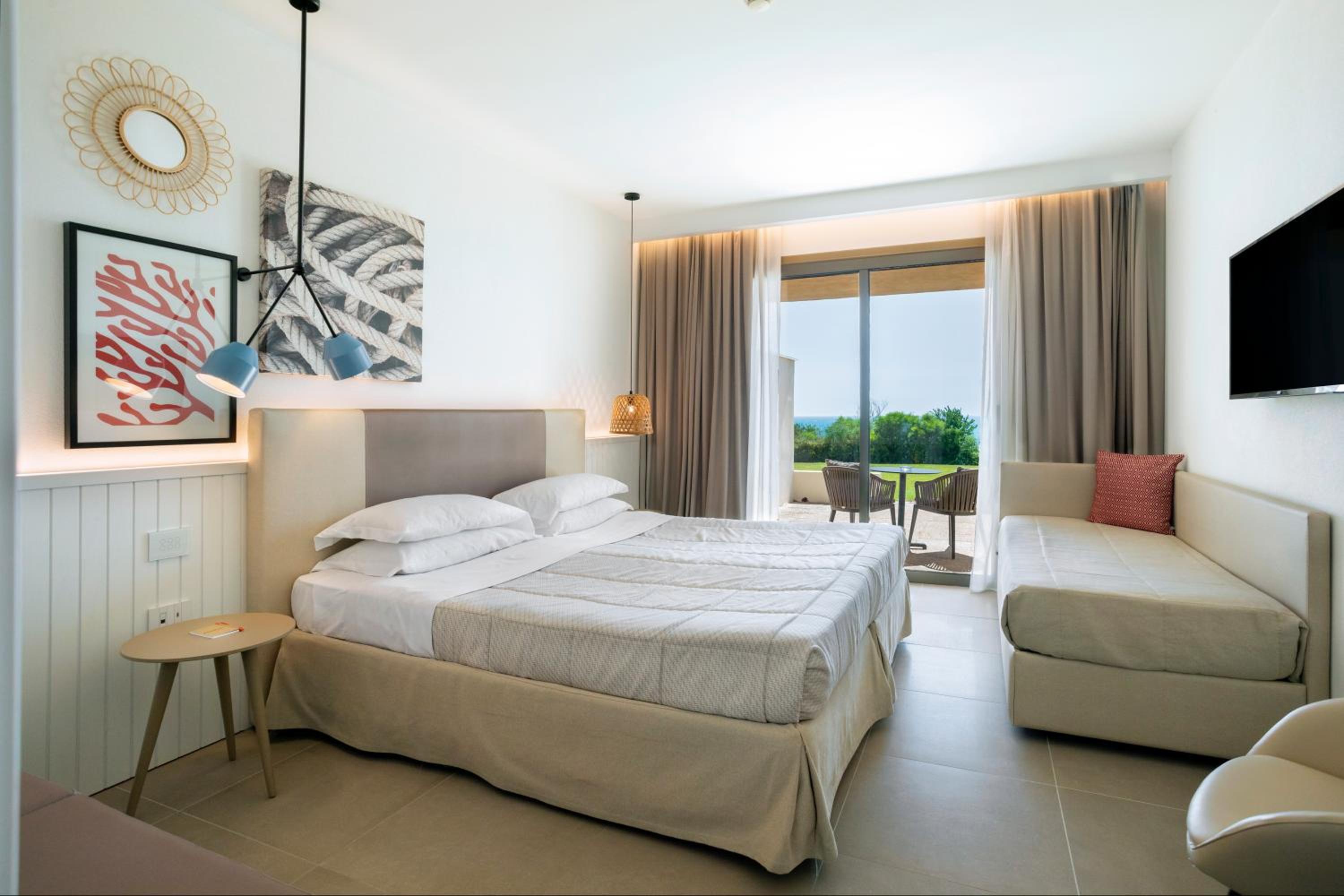 Superior Triple Room - Photo 1