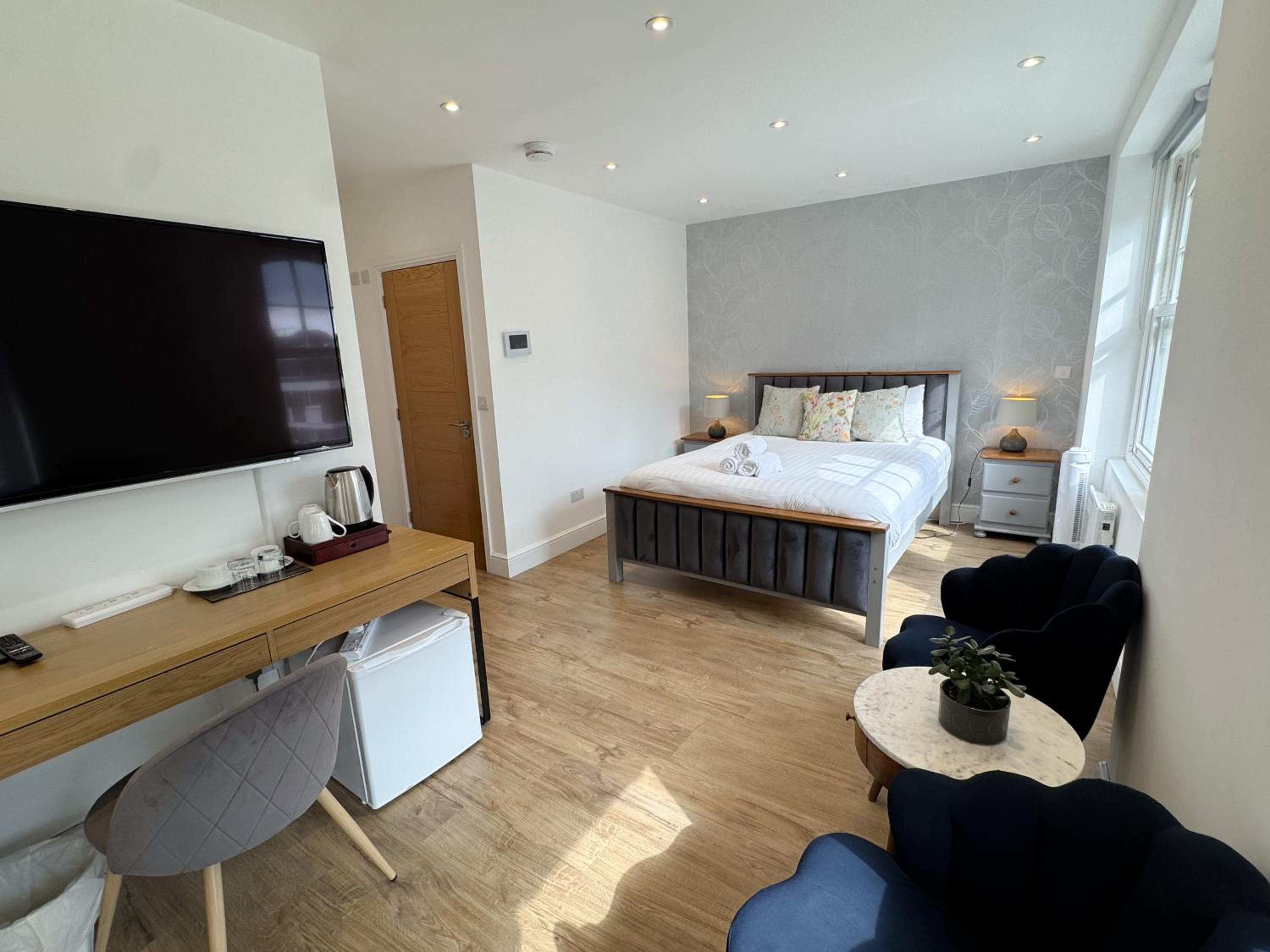 Deluxe King Room photo 3