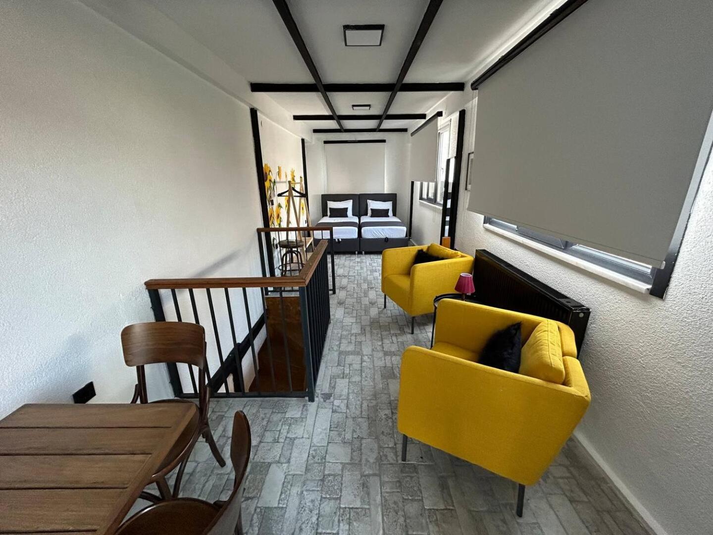 Two-Bedroom Deluxe Apartment with Balcony photo 3