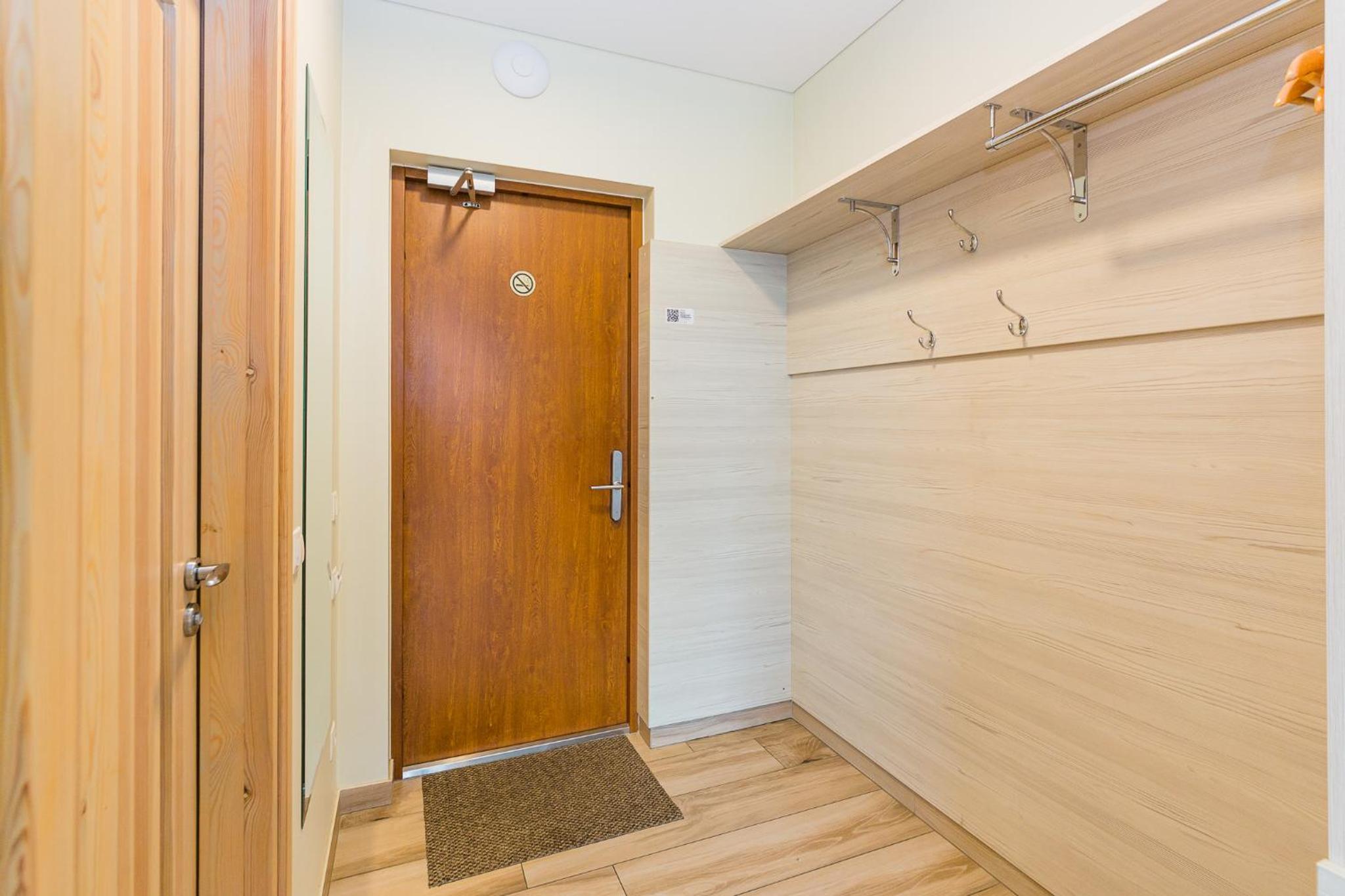 Double Room with Patio - Photo 10