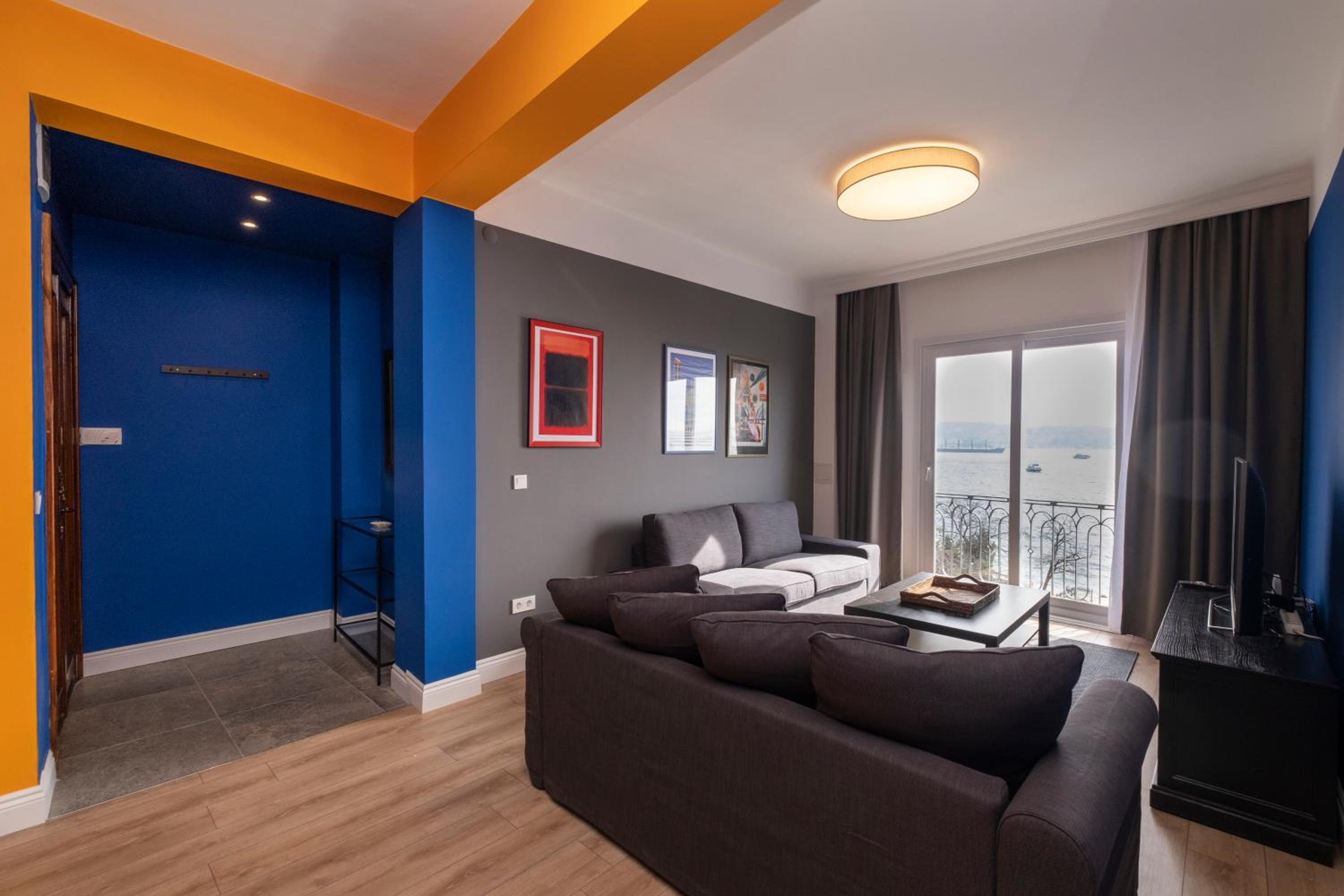 Two-Bedroom Apartment with Sea View photo 3
