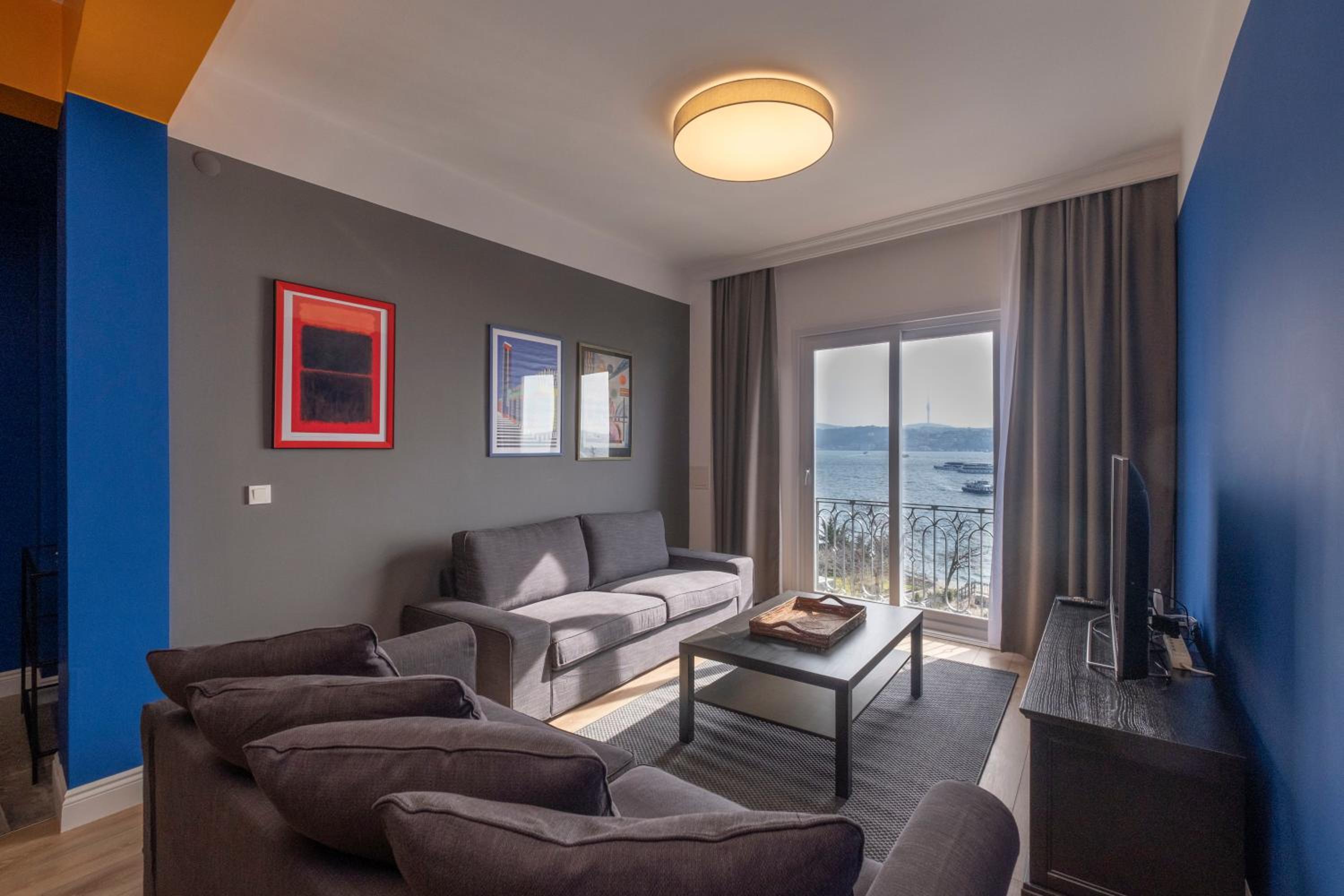 Two-Bedroom Apartment with Sea View photo 1