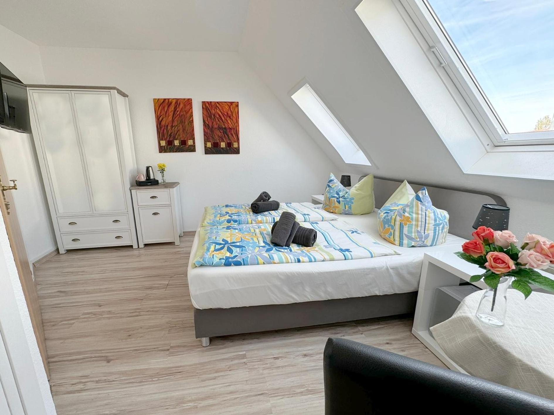 Economy Double or Twin Room photo 2