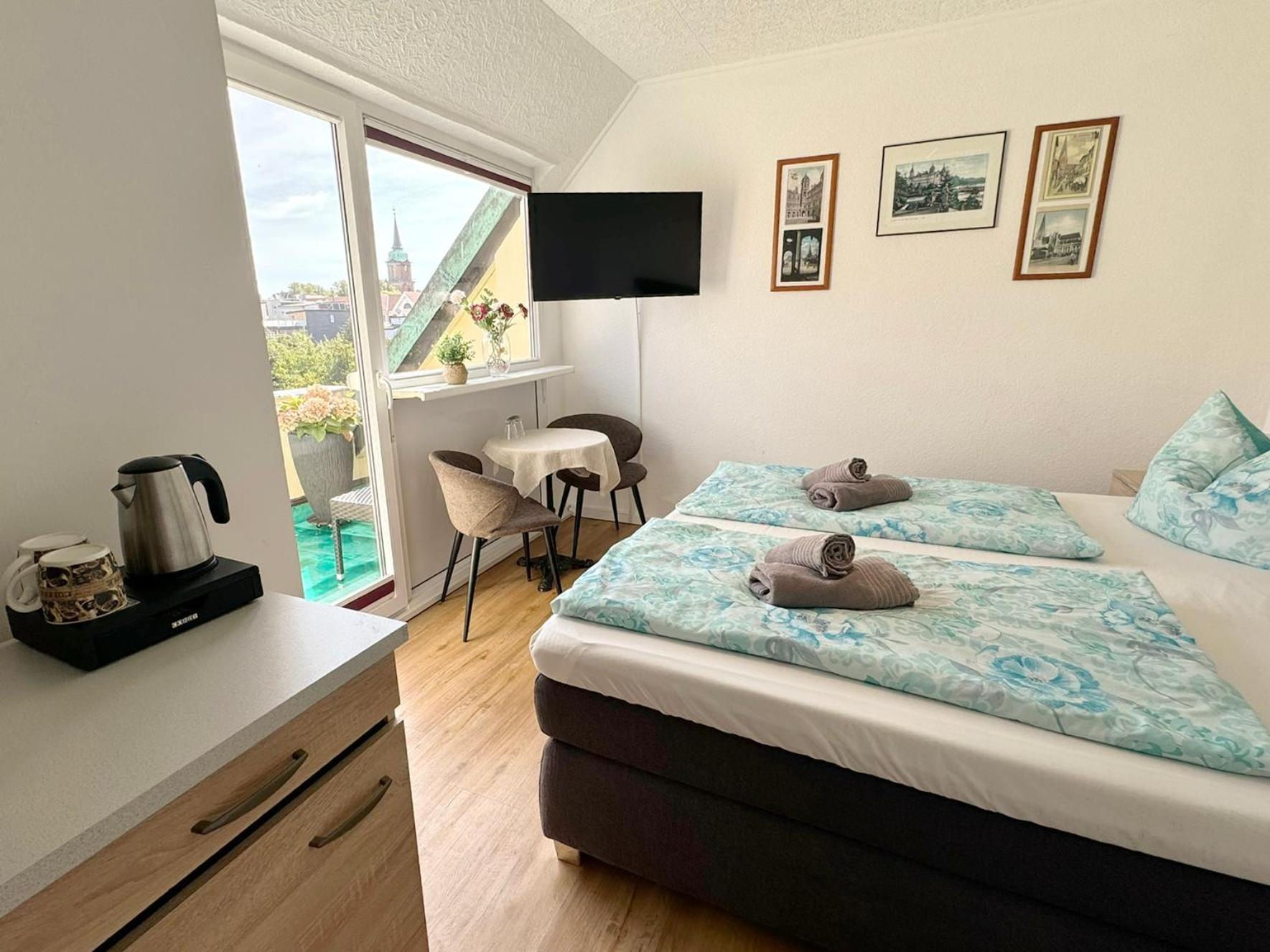 Standard Double Room photo 3