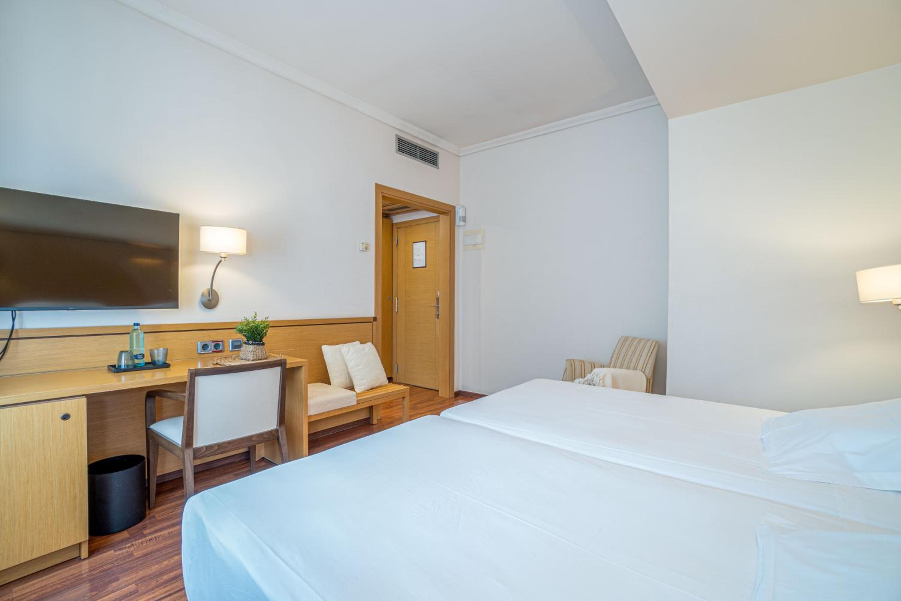 Single Room photo 2