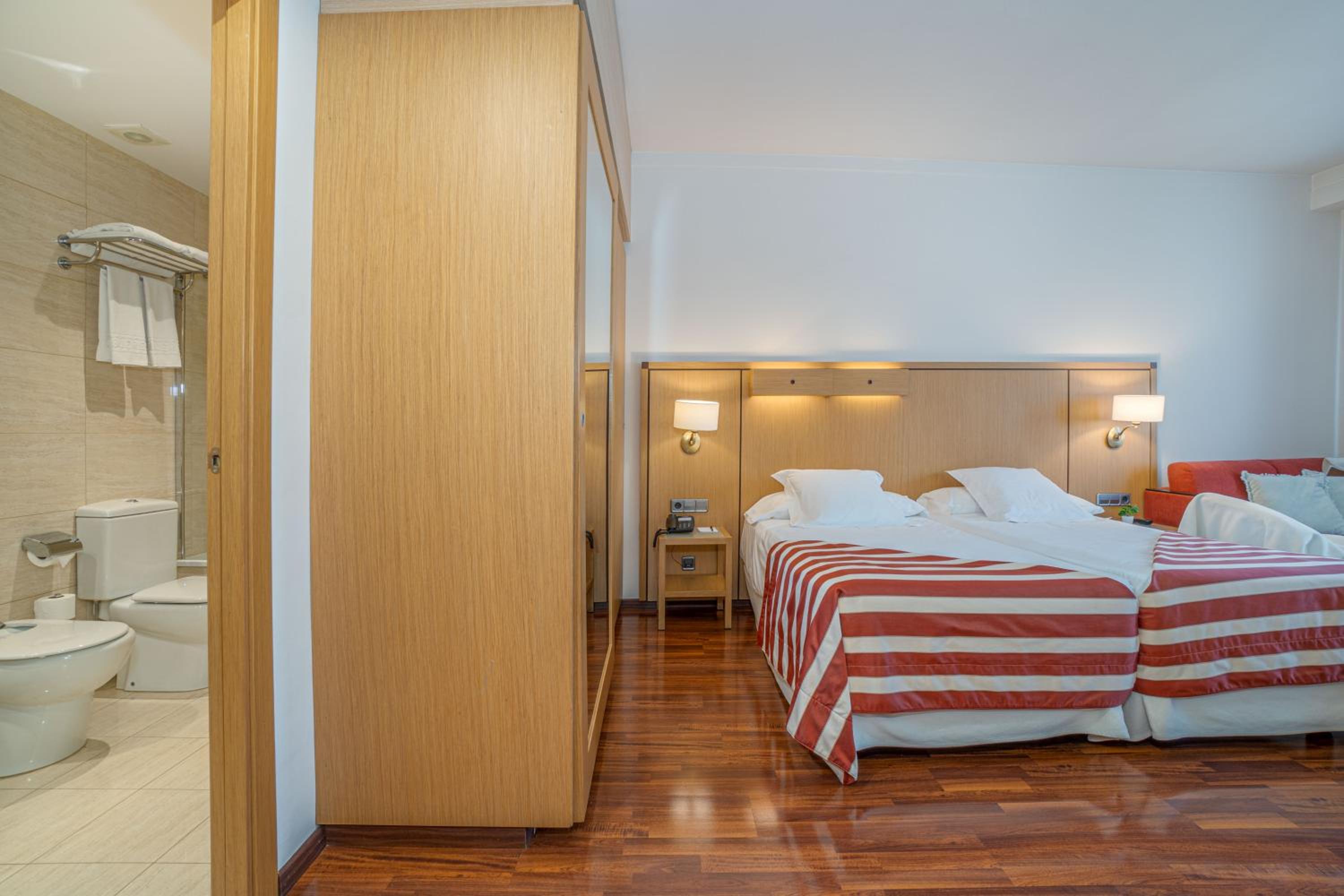 Superior Twin Room photo 3