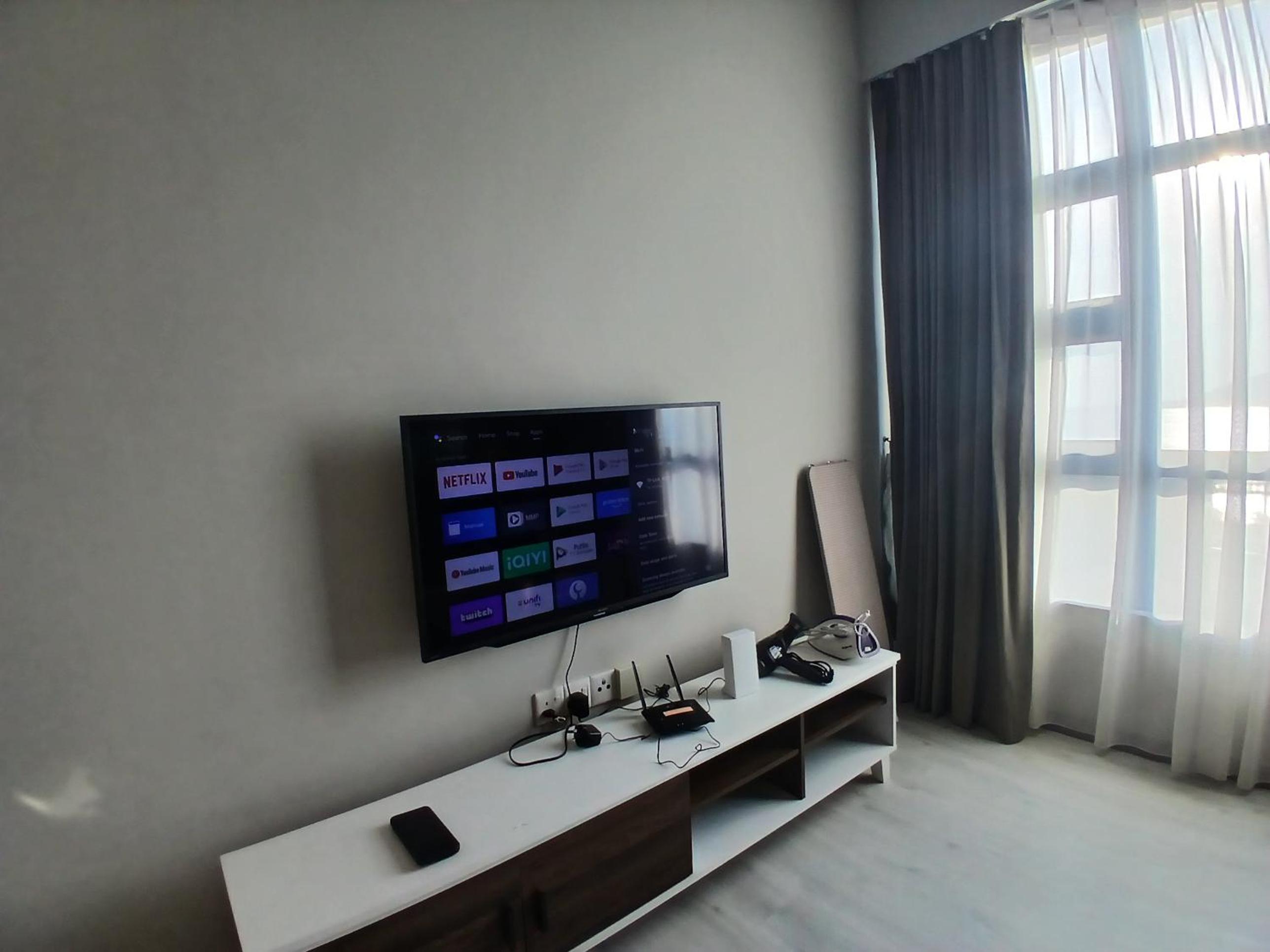 Apartment with Pool View  - Photo 1