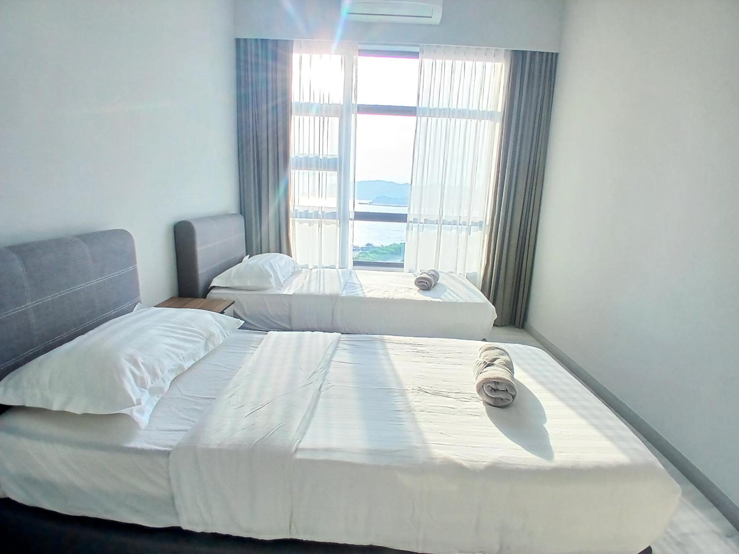 Apartment with Pool View  - Photo 4