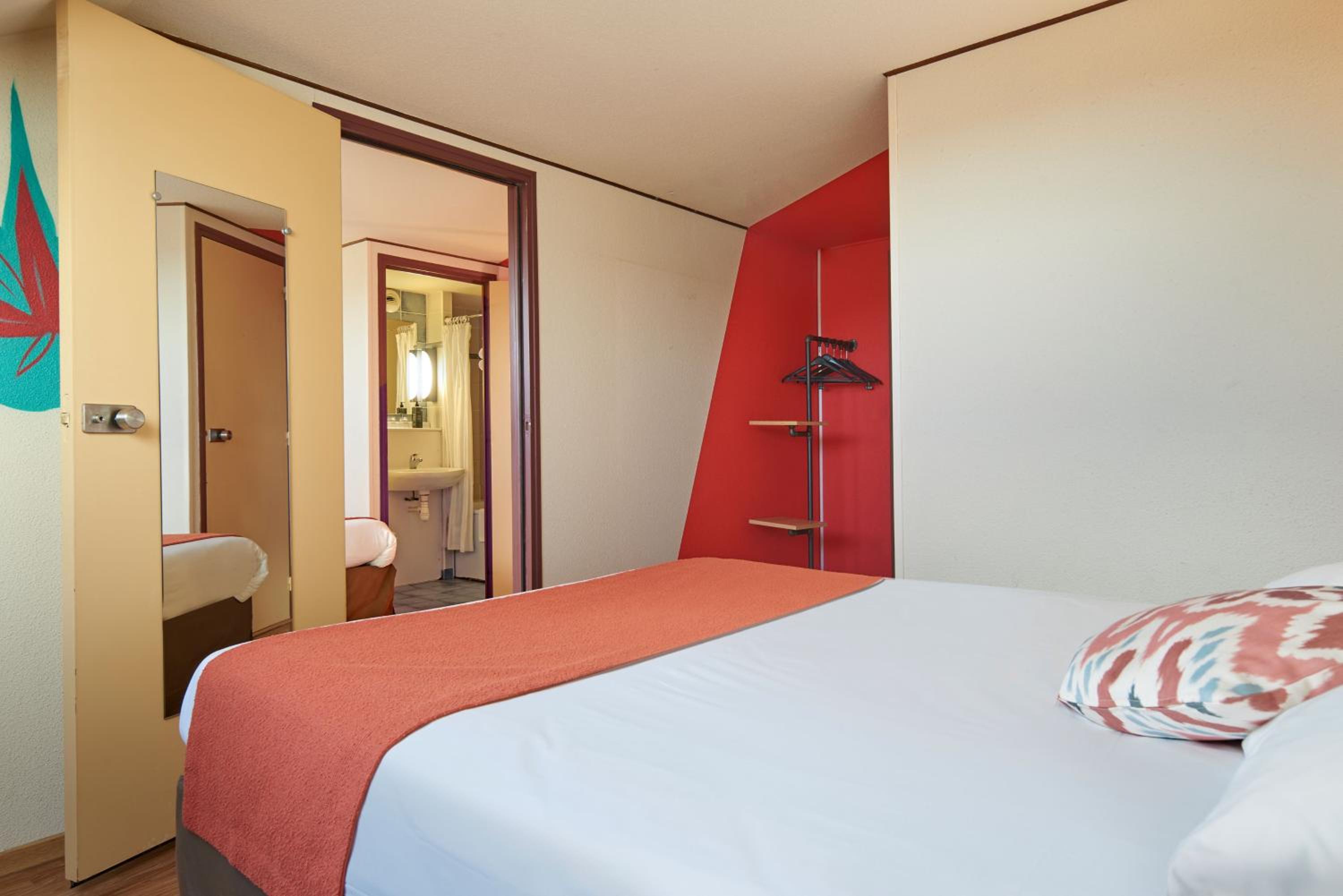 Double Room - Photo 3
