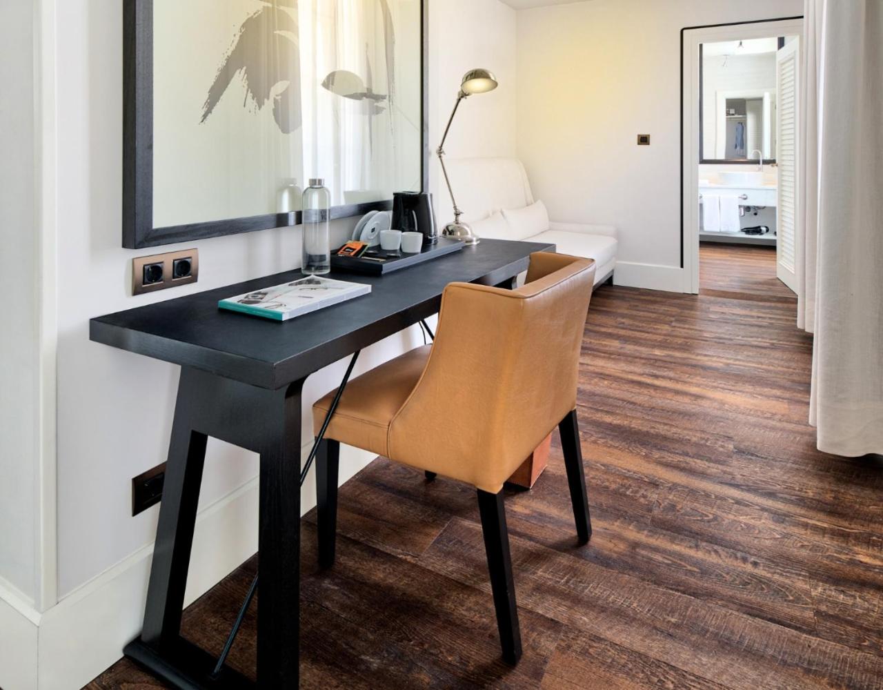 Blue Suite photo 3