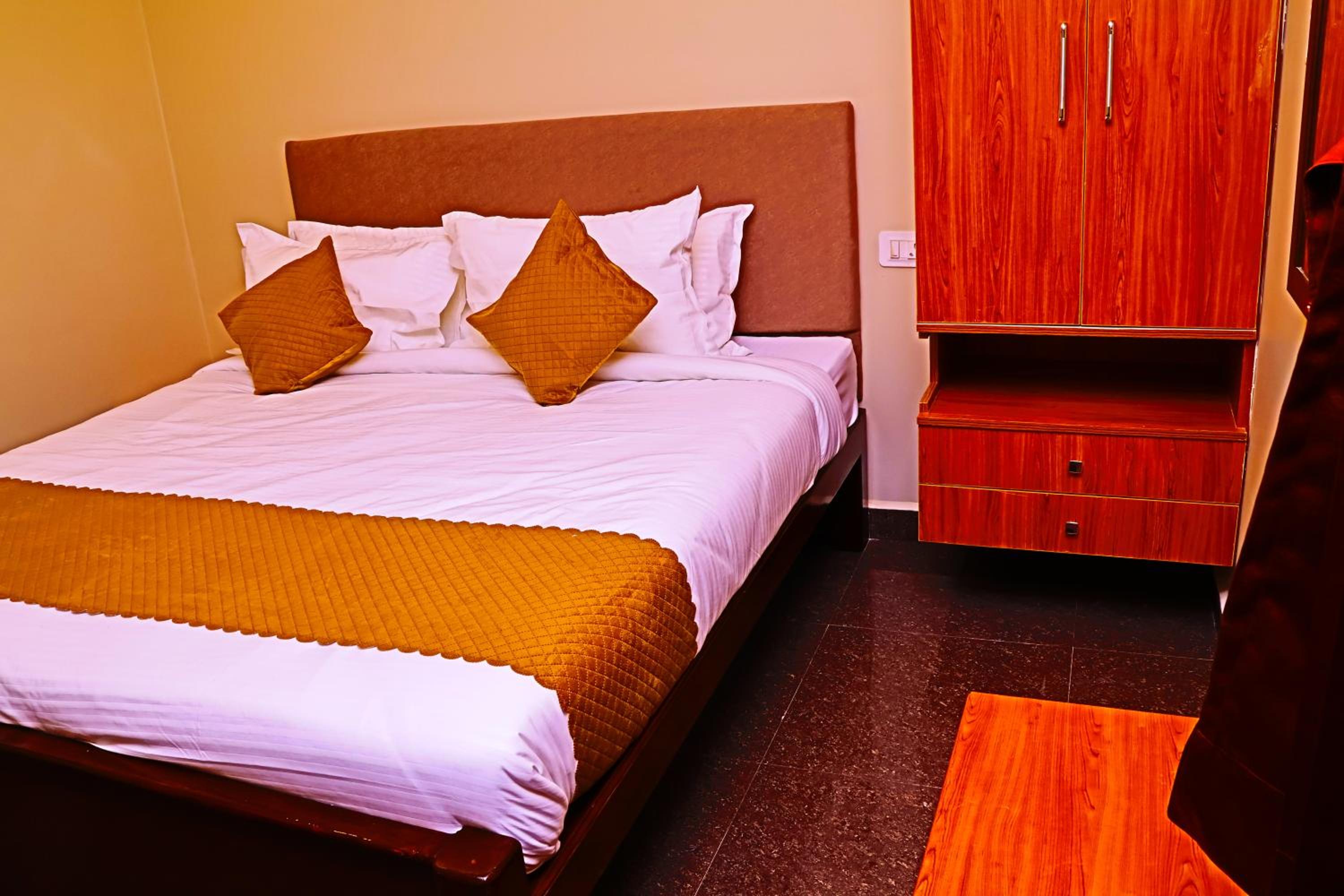 Superior King Room - Photo 1