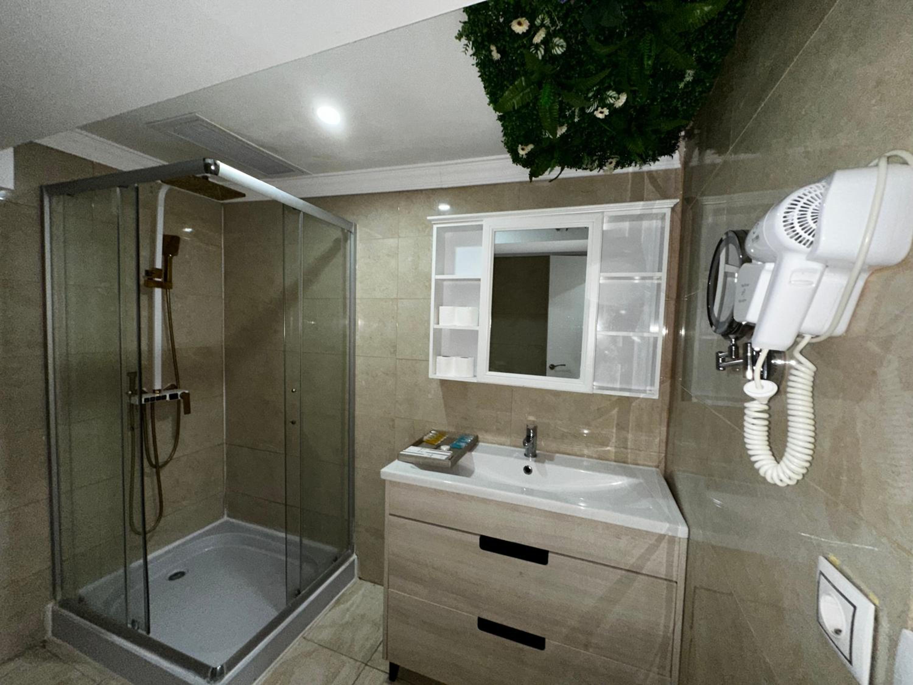 Double Room - Photo 4