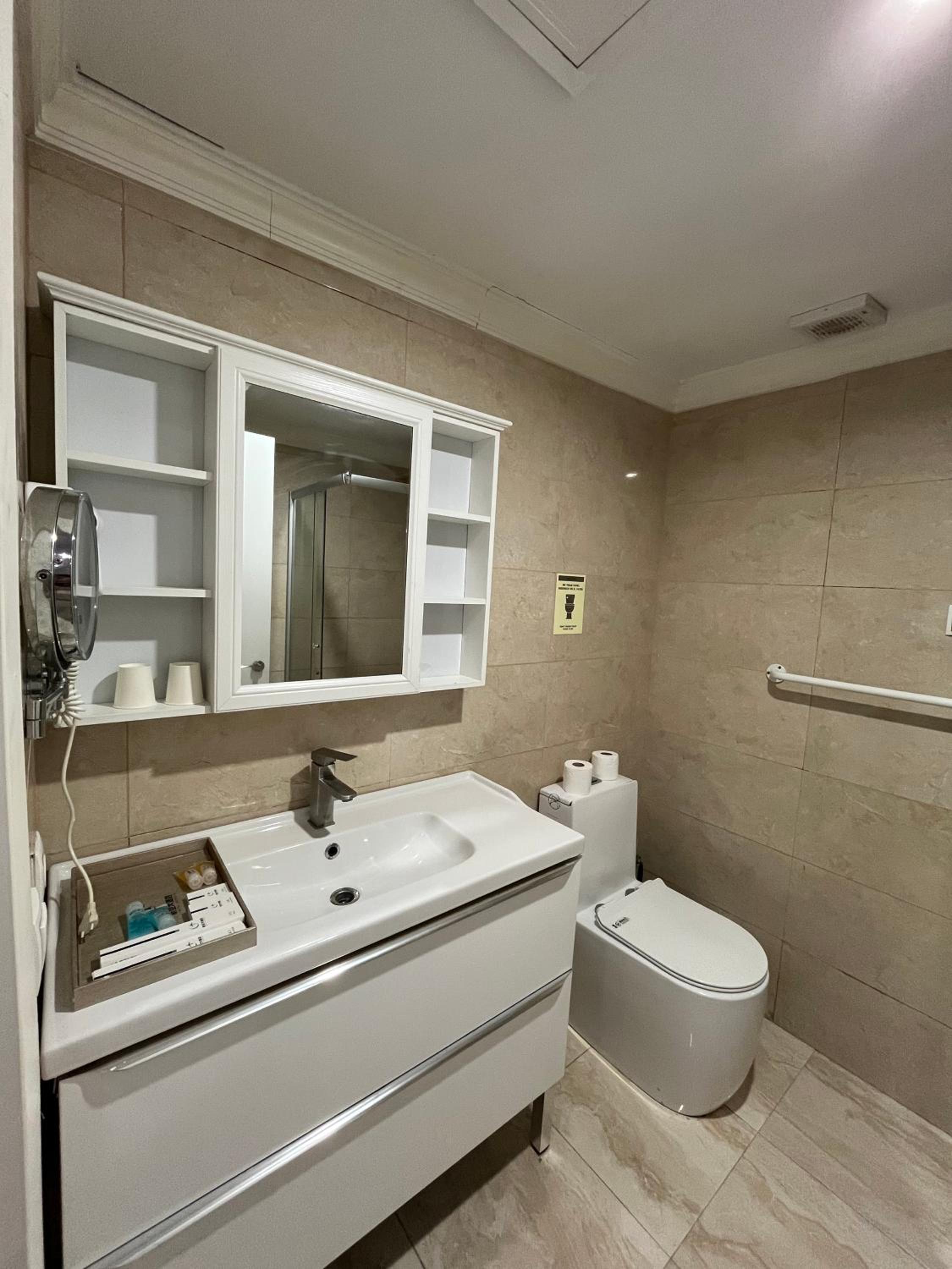Double Room - Photo 2