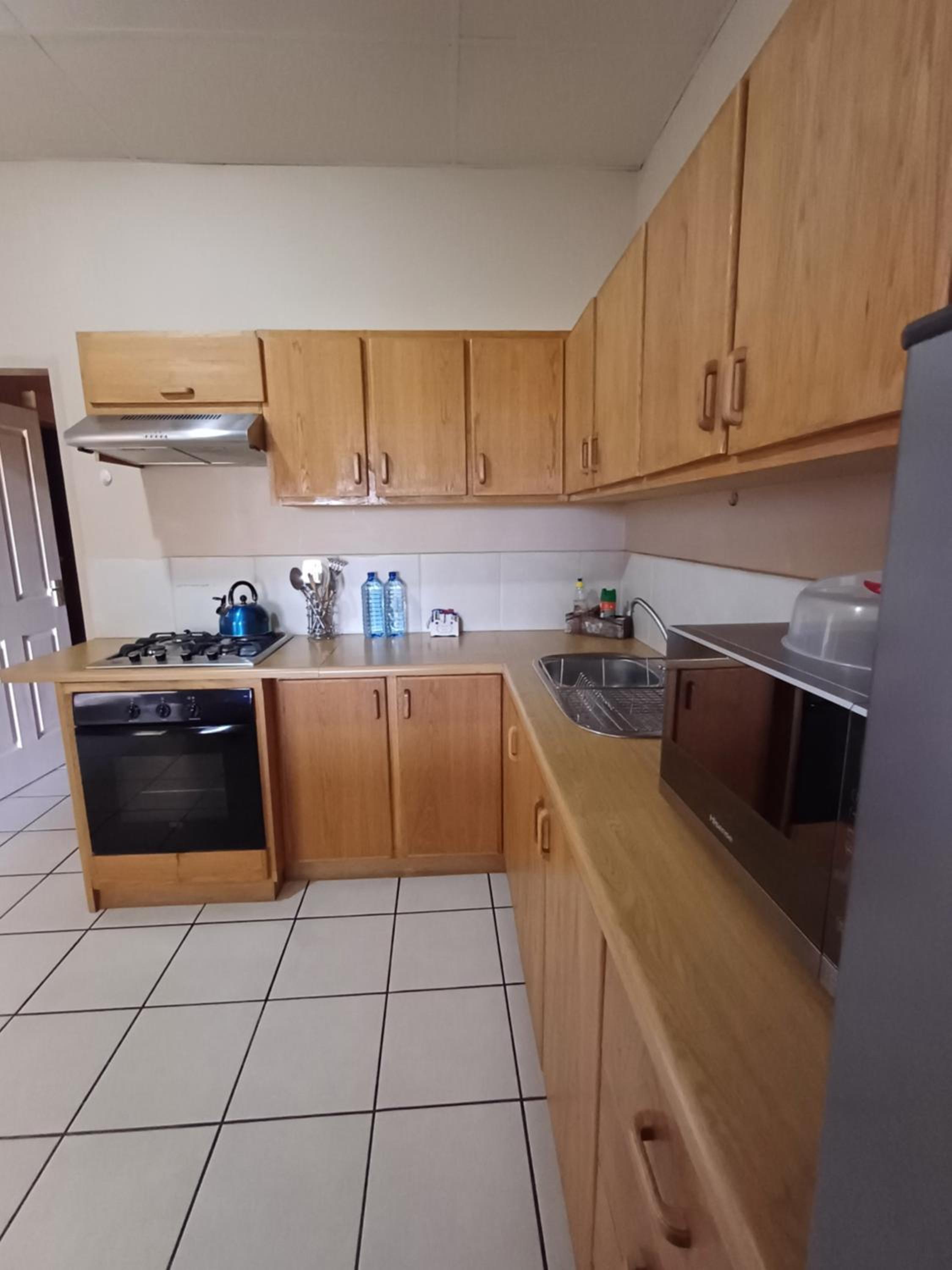 Basic Apartment photo 2