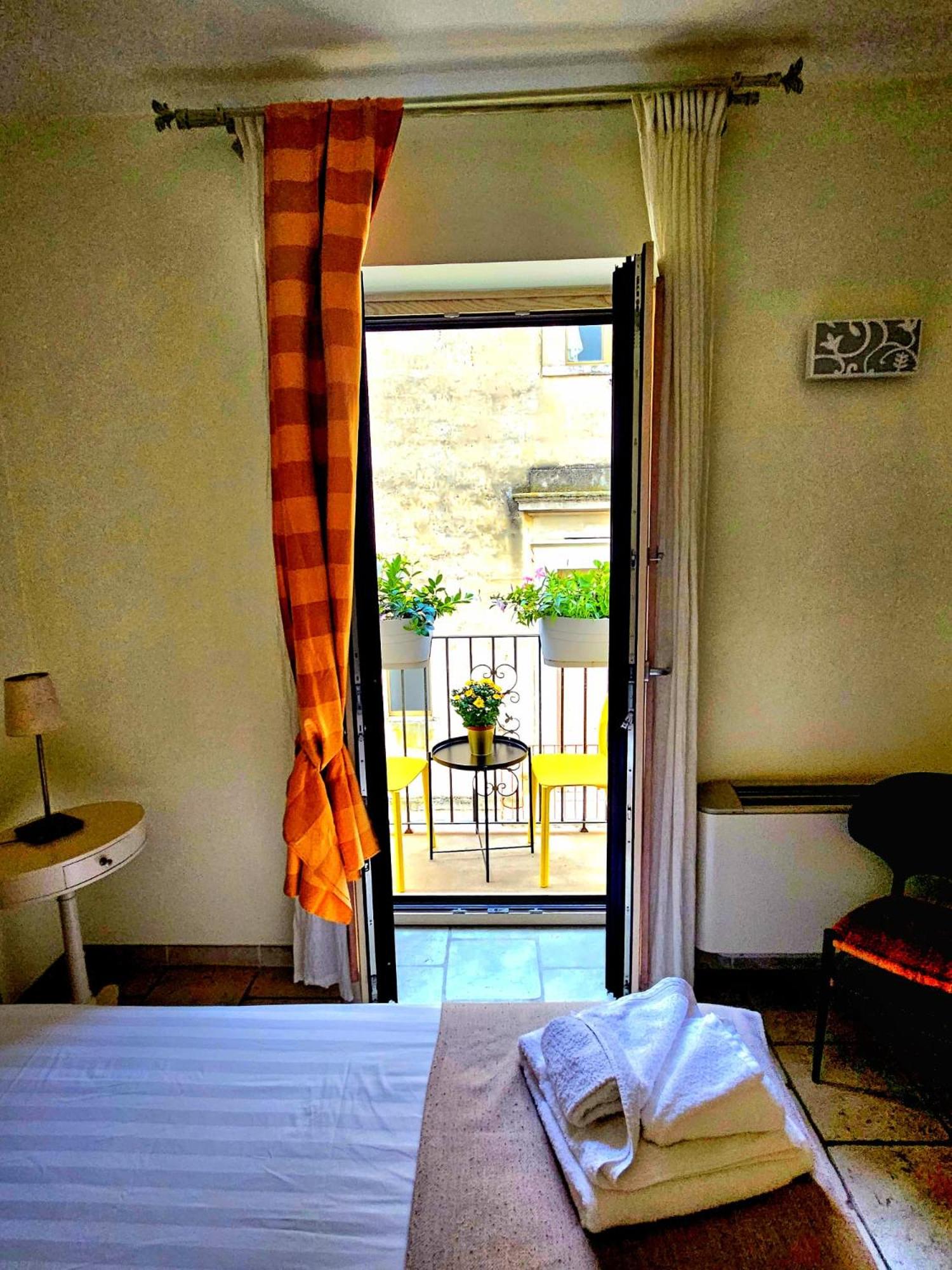 Double Room - Photo 5