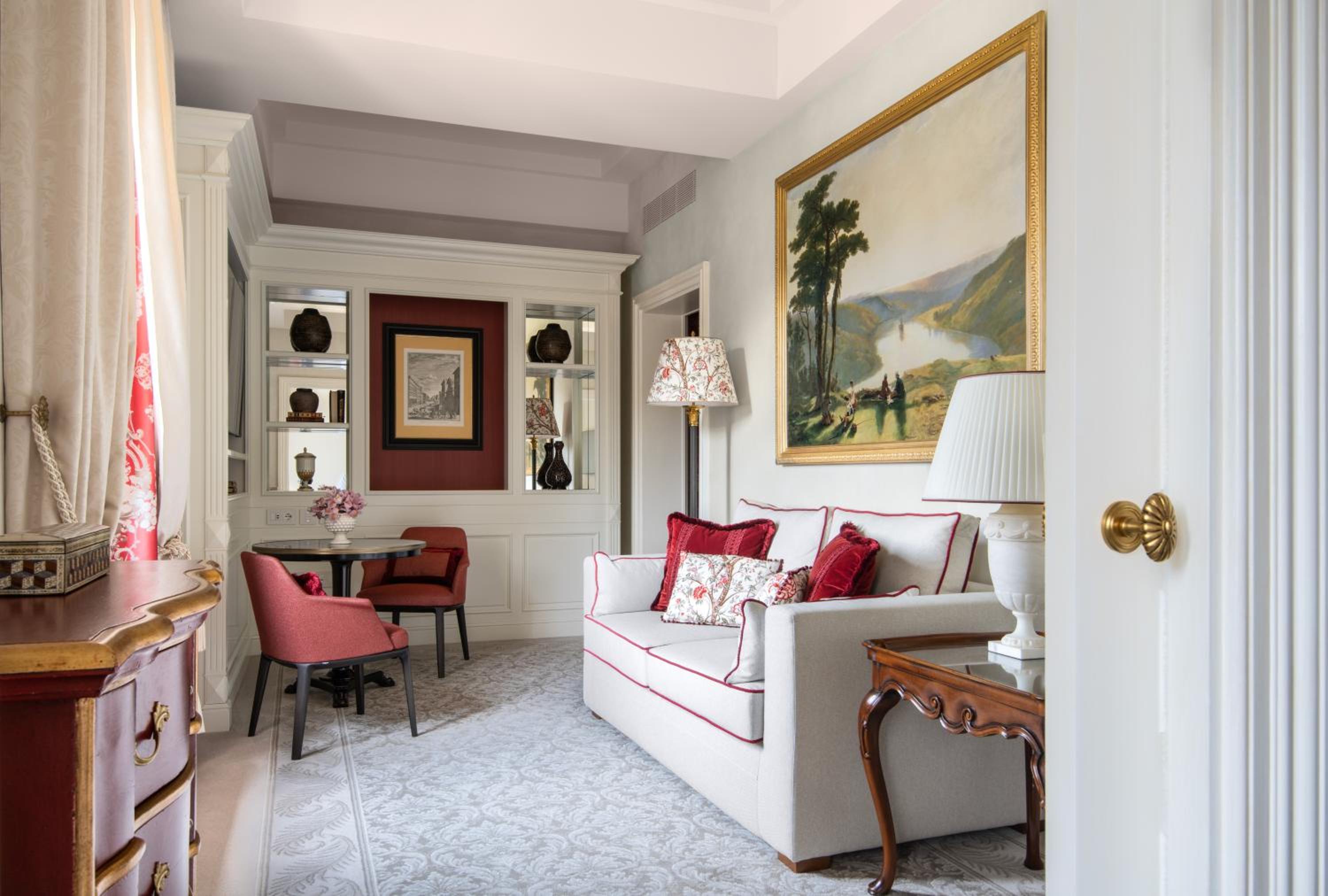 Four Seasons King Room