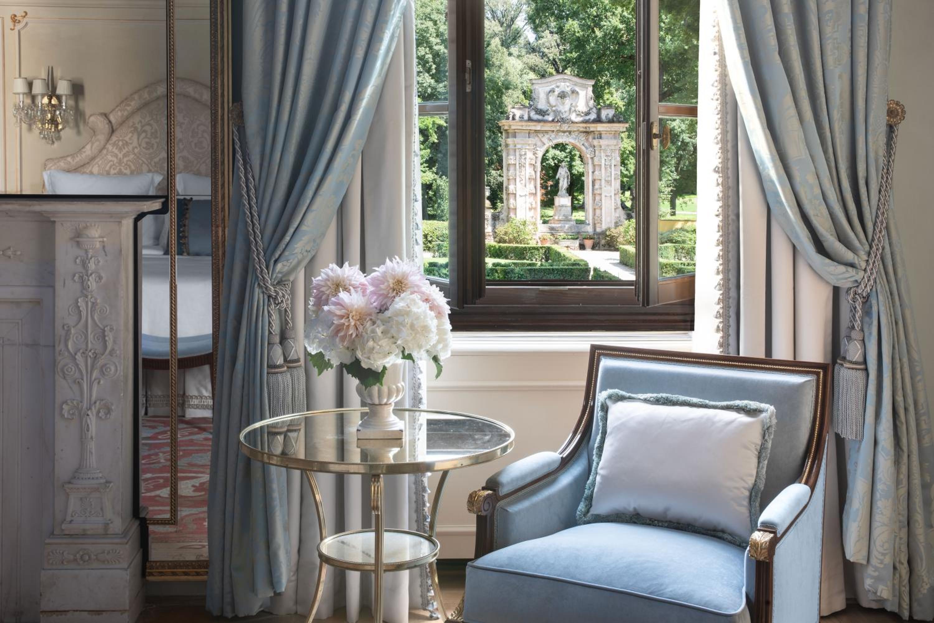 Presidential Suite with King Bed