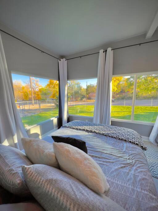 Three-Bedroom House photo 1