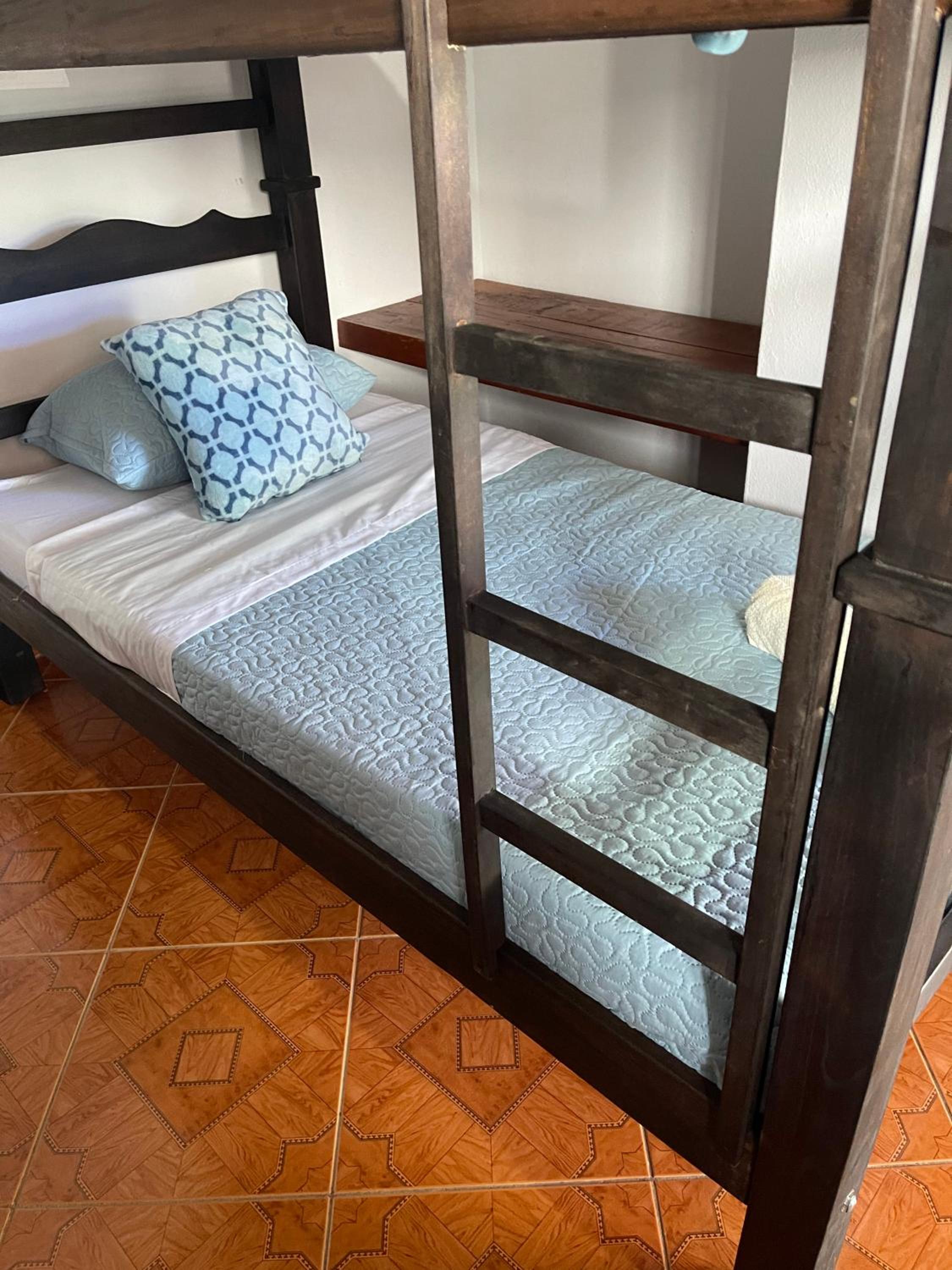 Bed in 4-Bed Mixed Dormitory Room photo 2