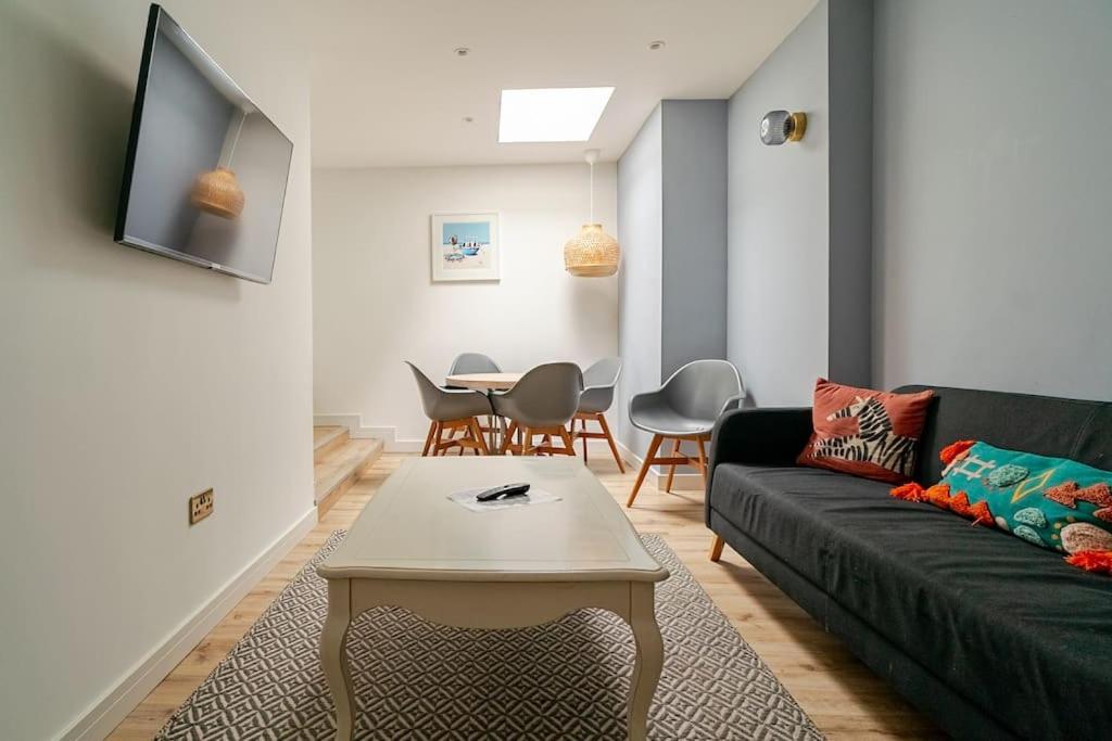 Two-Bedroom Apartment photo 1