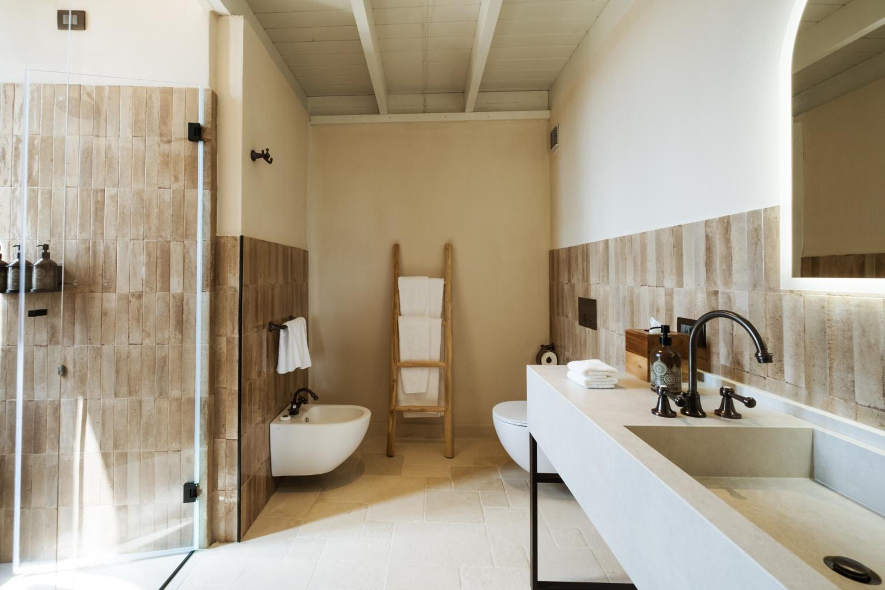 Two-Bedroom Suite - Photo 10
