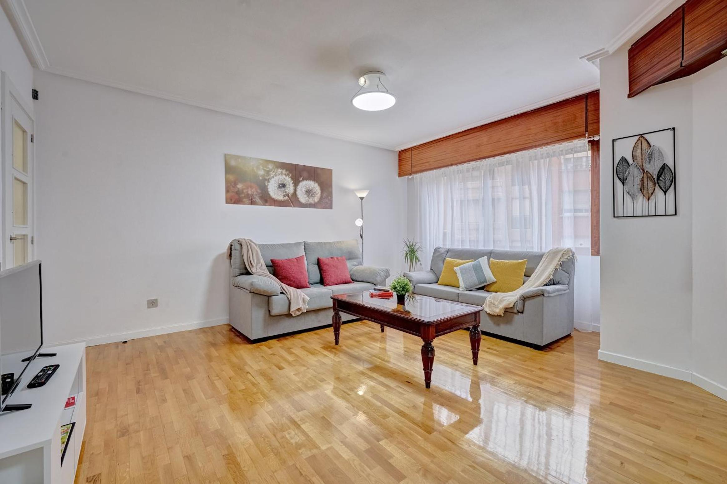 Apartamento de Cuatro Habitaciones