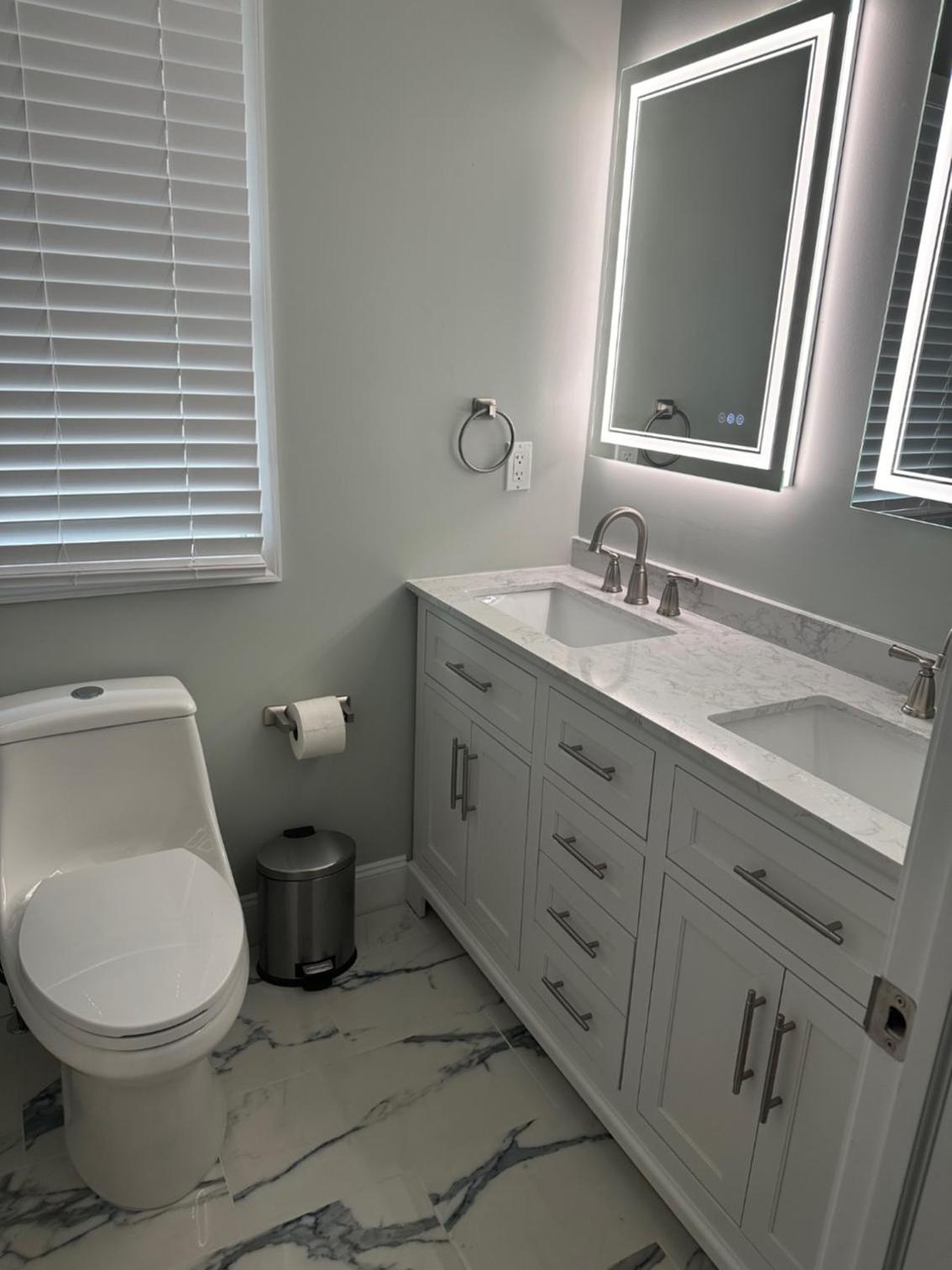 Three-Bedroom House photo 2
