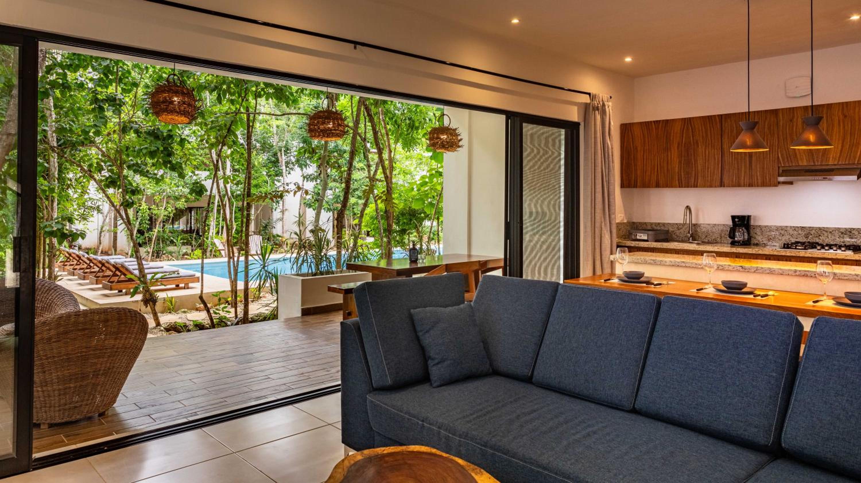 Superior Villa photo 1