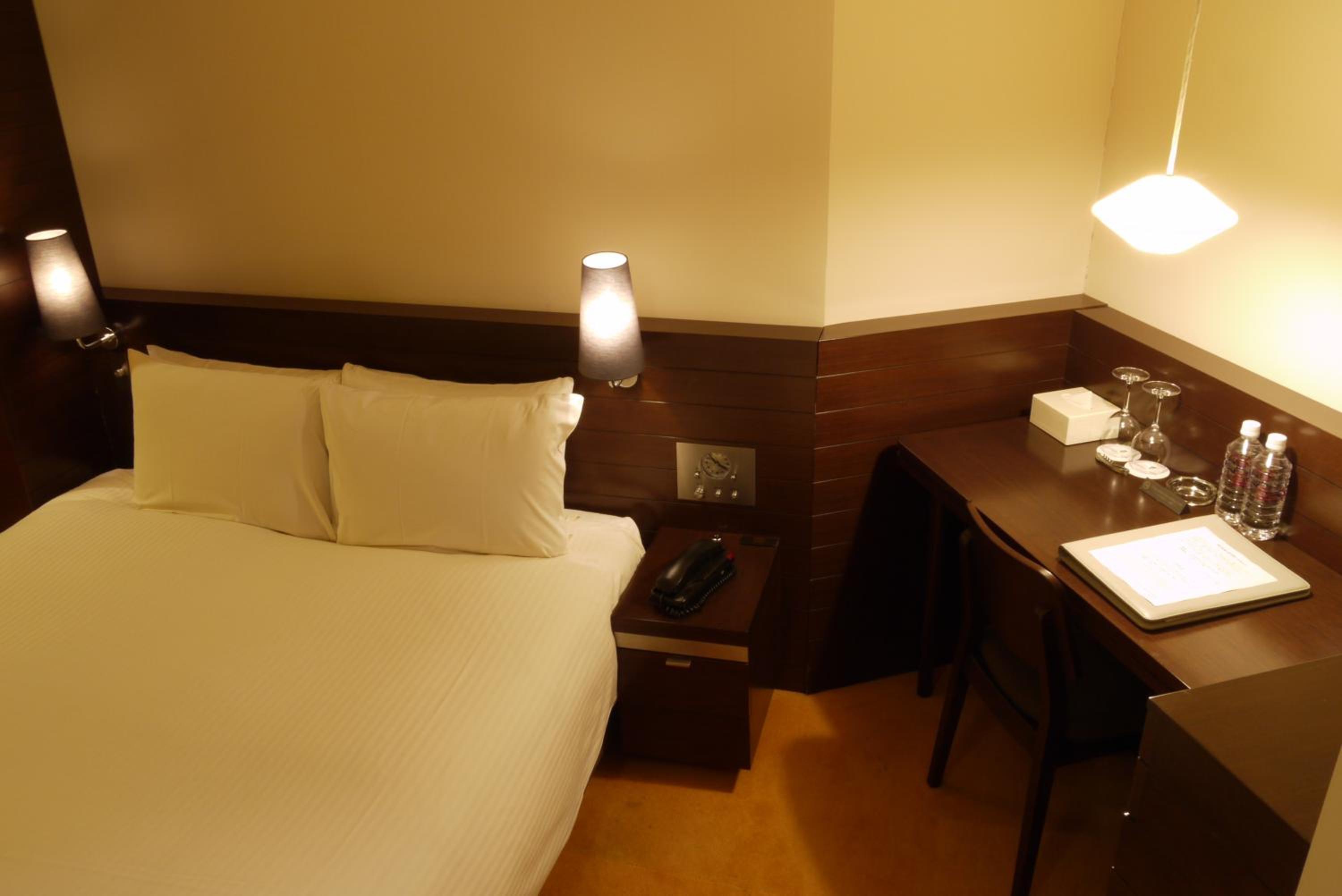 Economy Double Room - Non-Smoking photo 2