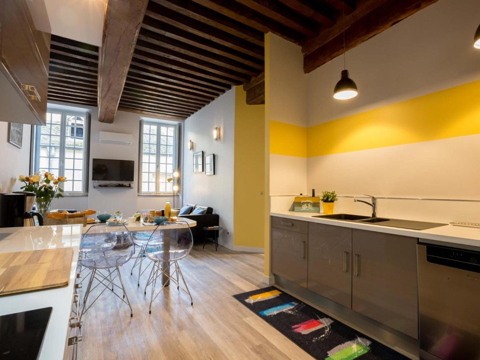 Two-Bedroom Apartment with City View