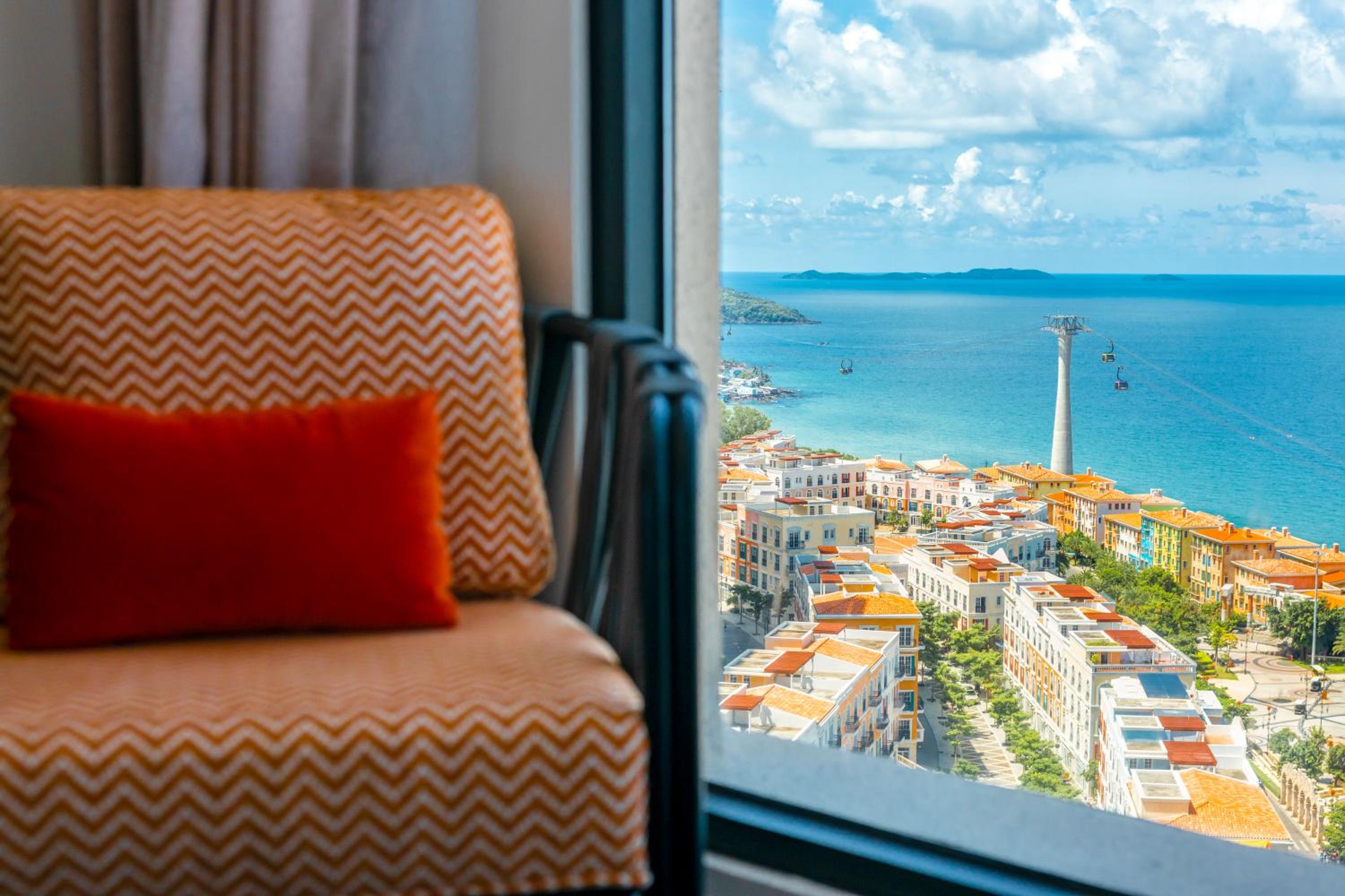 Two-Bedroom Apartment with Ocean View - Photo 3