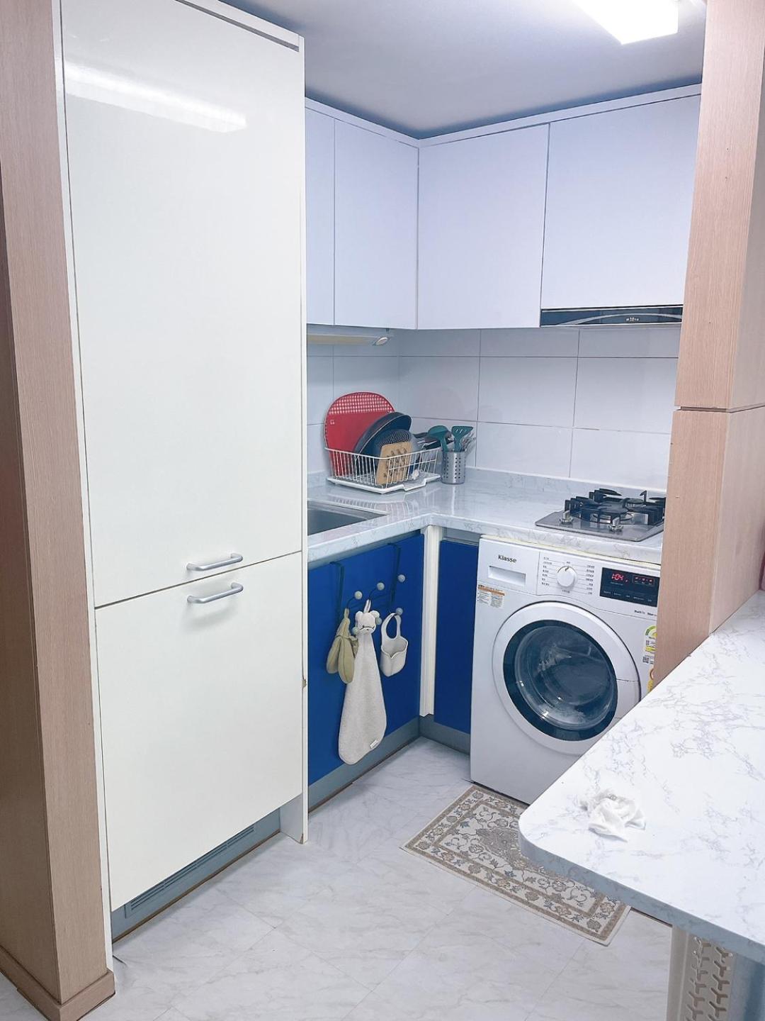One-Bedroom Apartment photo 2