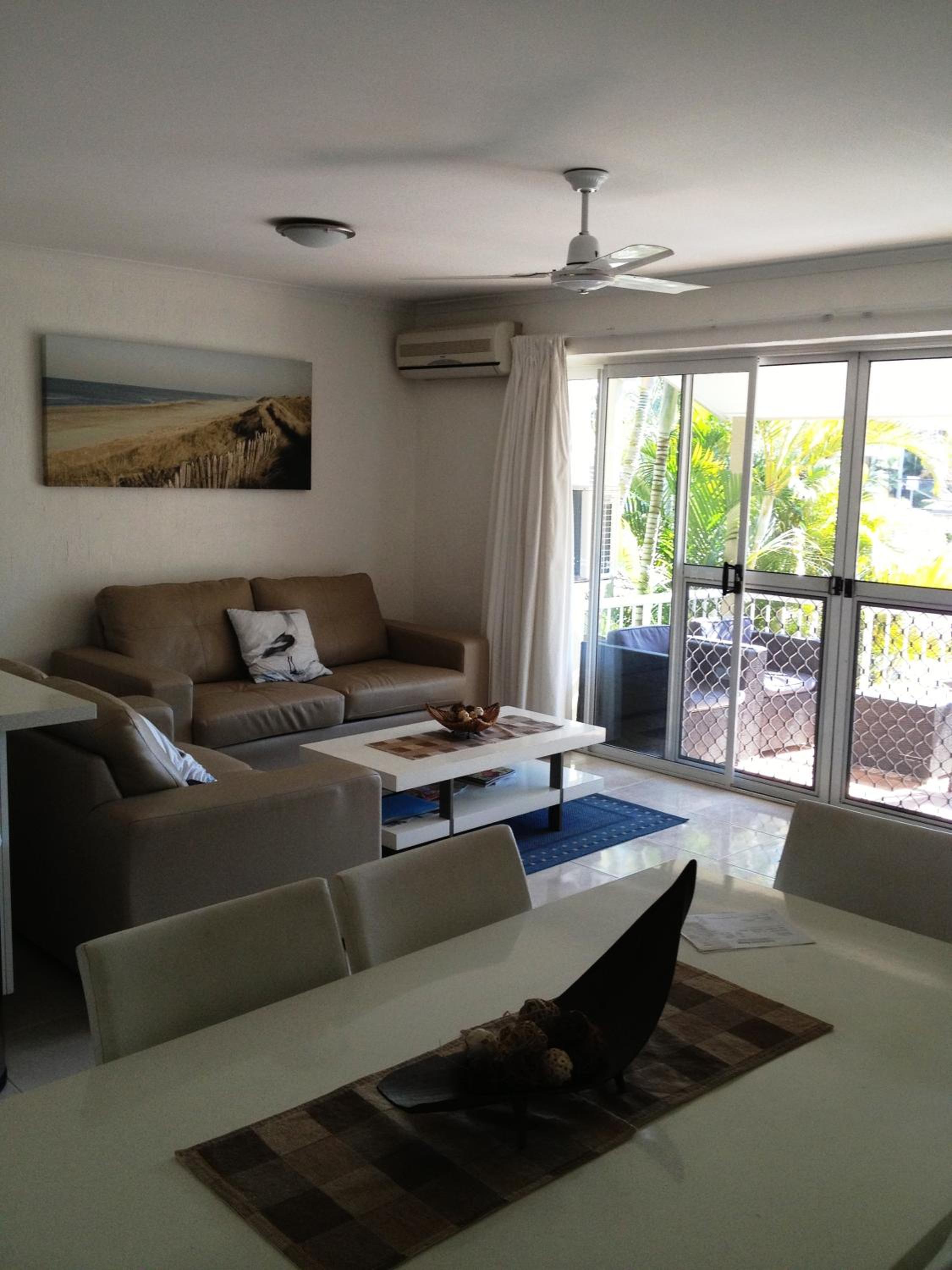 Two Bedroom Single Level Apartment photo 3