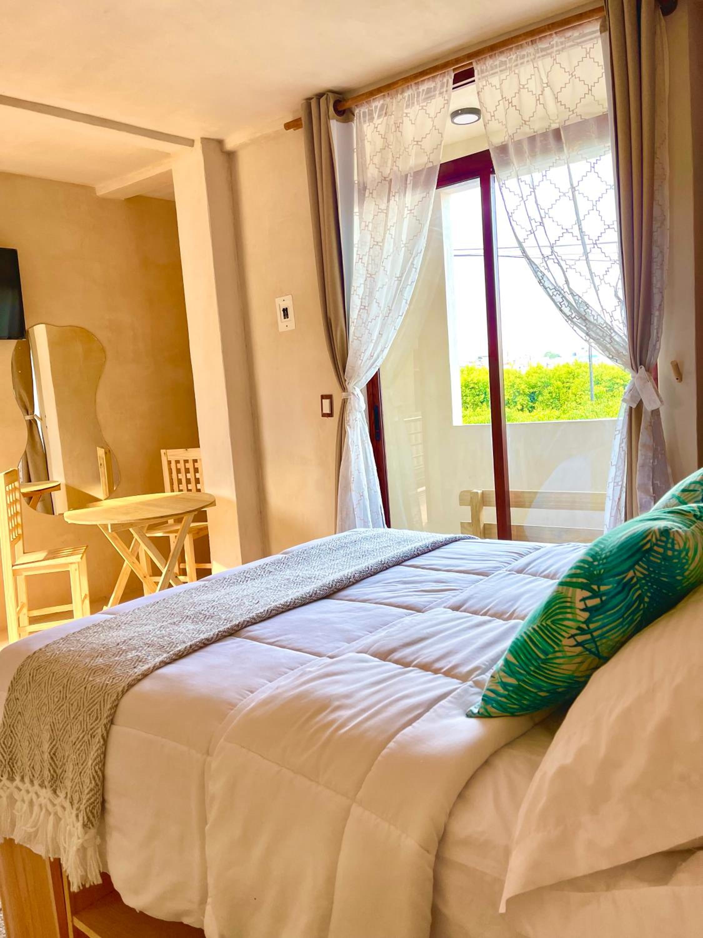 Deluxe Double Room With Balcony photo 1