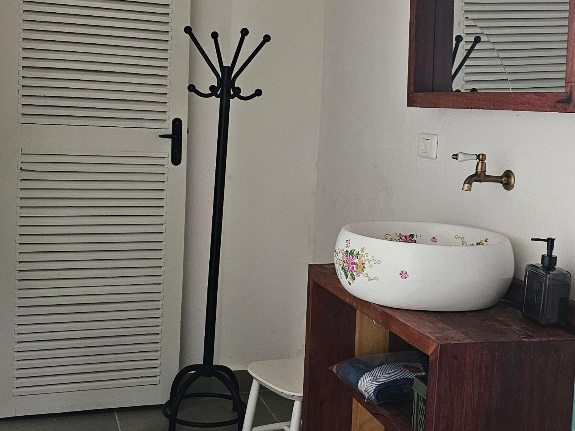 Deluxe Room - Photo 6