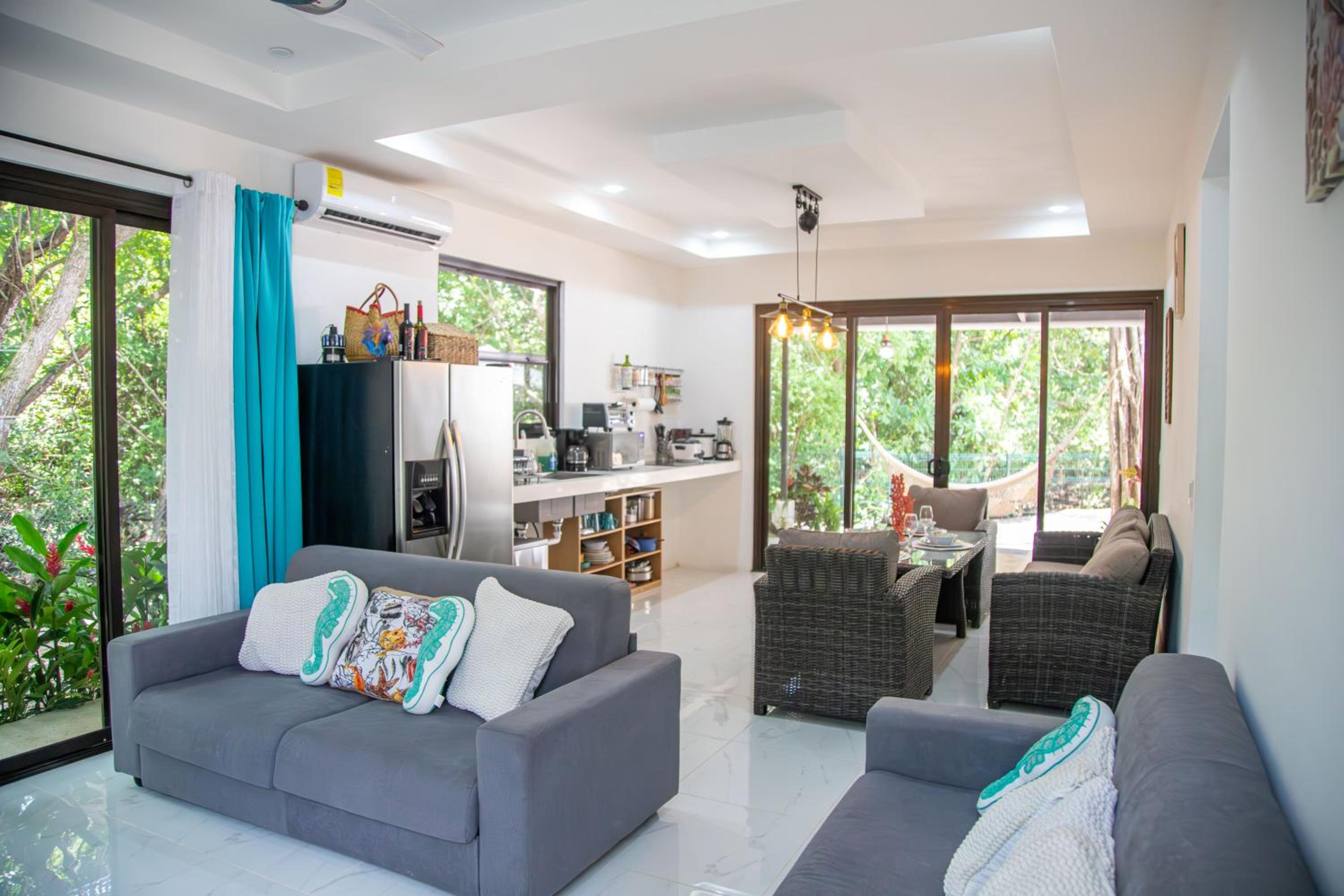 Family Room photo 1