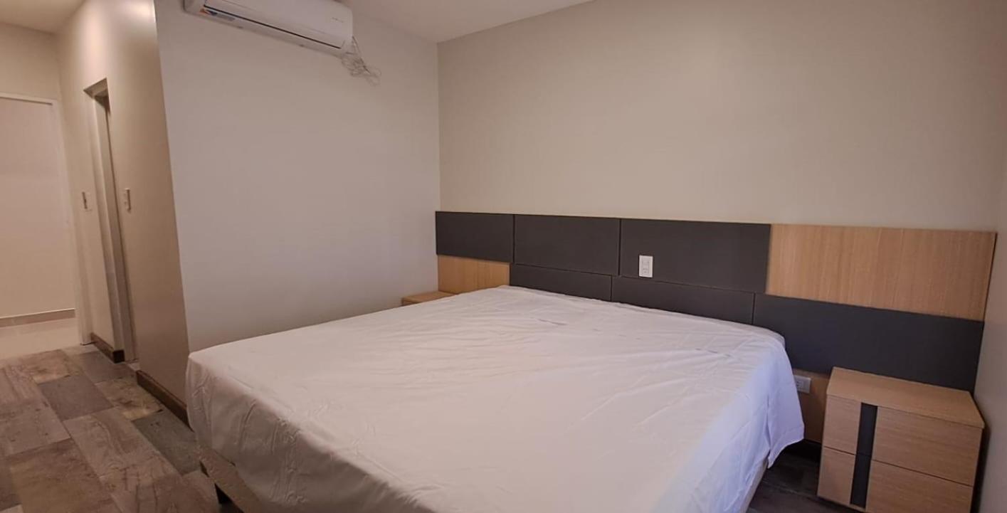 Deluxe King Room photo 1