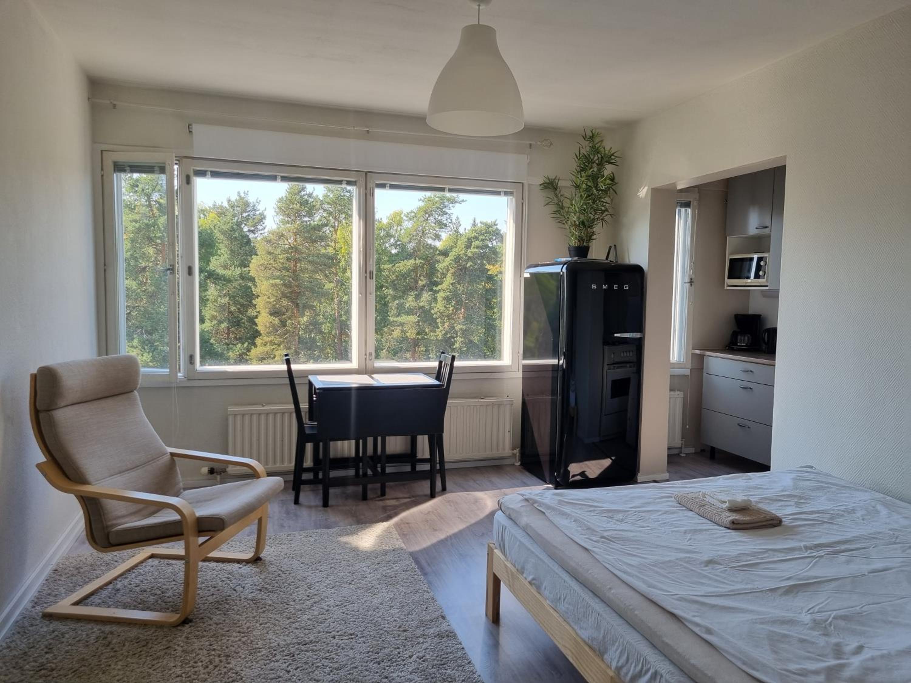 One-Bedroom Apartment photo 1