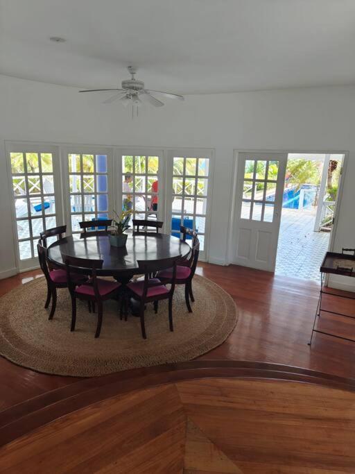 Villa photo 3