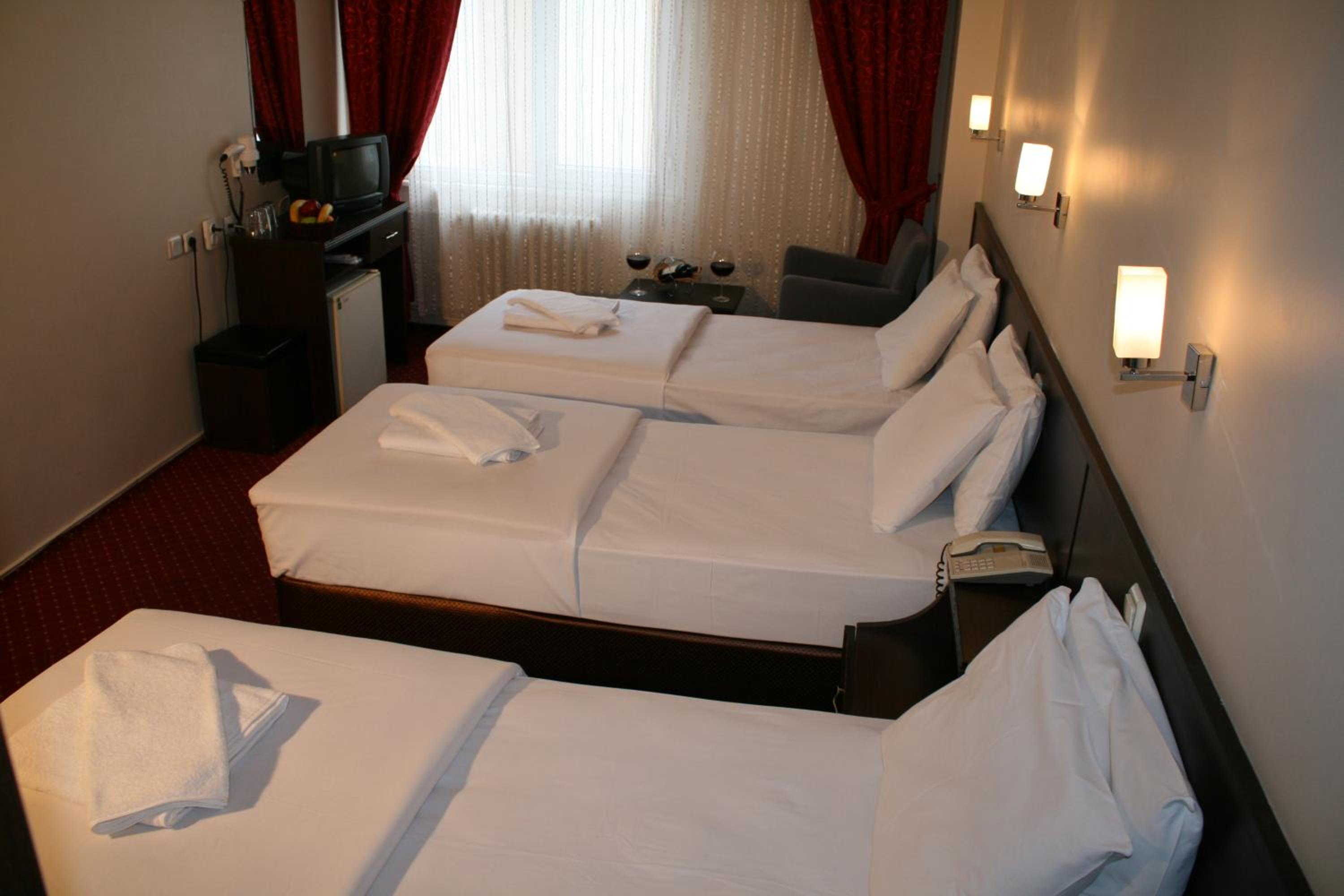 Triple Room photo 2