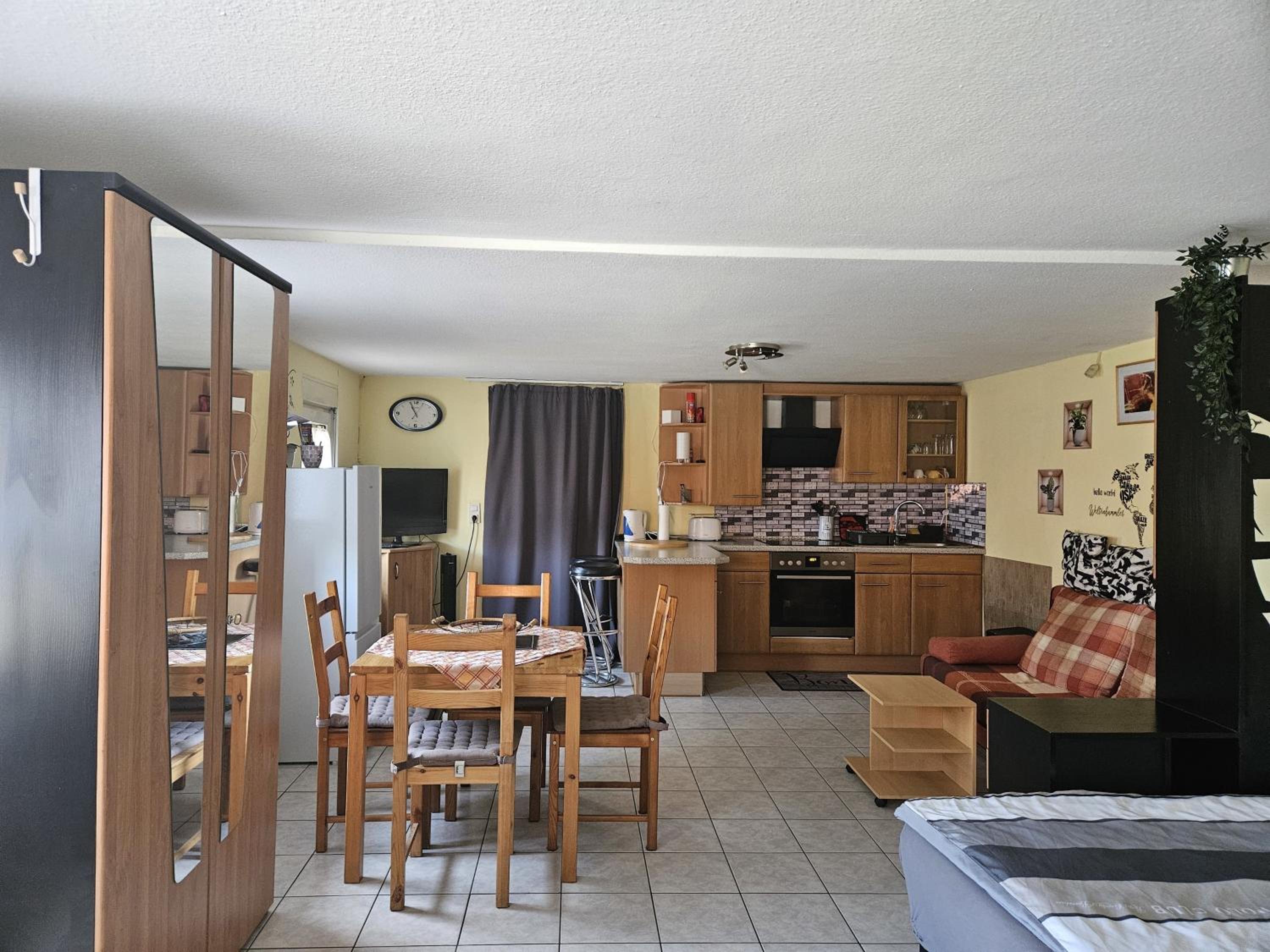 Apartment photo 2