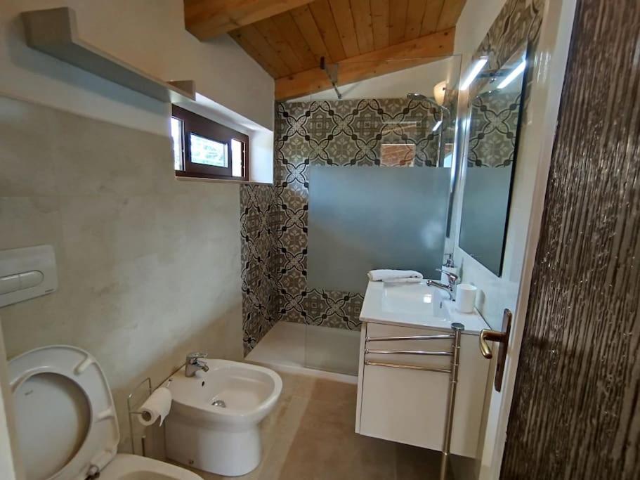Double Room with Balcony and Sea View photo 2
