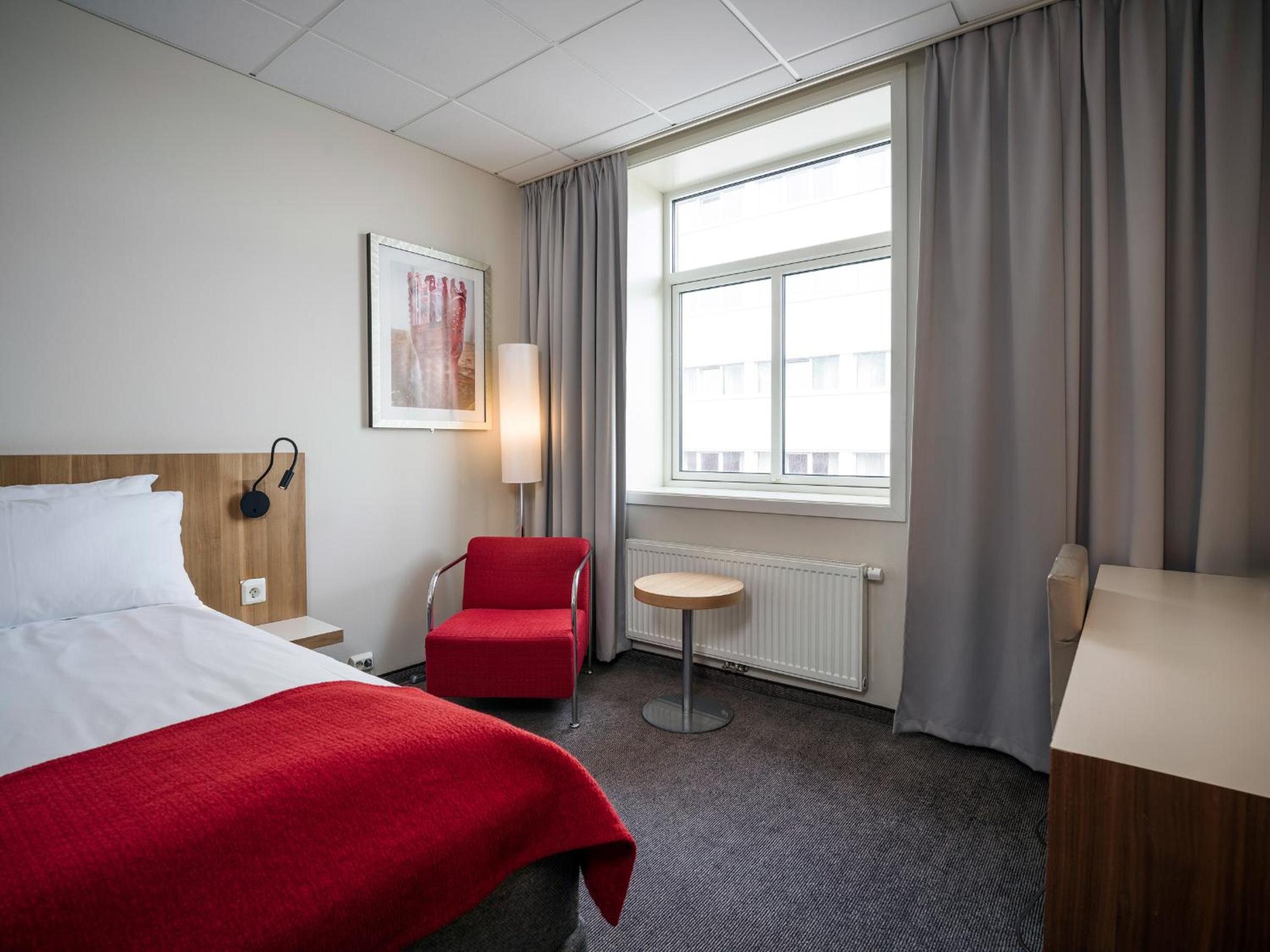 Standard Double or Twin Room - Photo 5