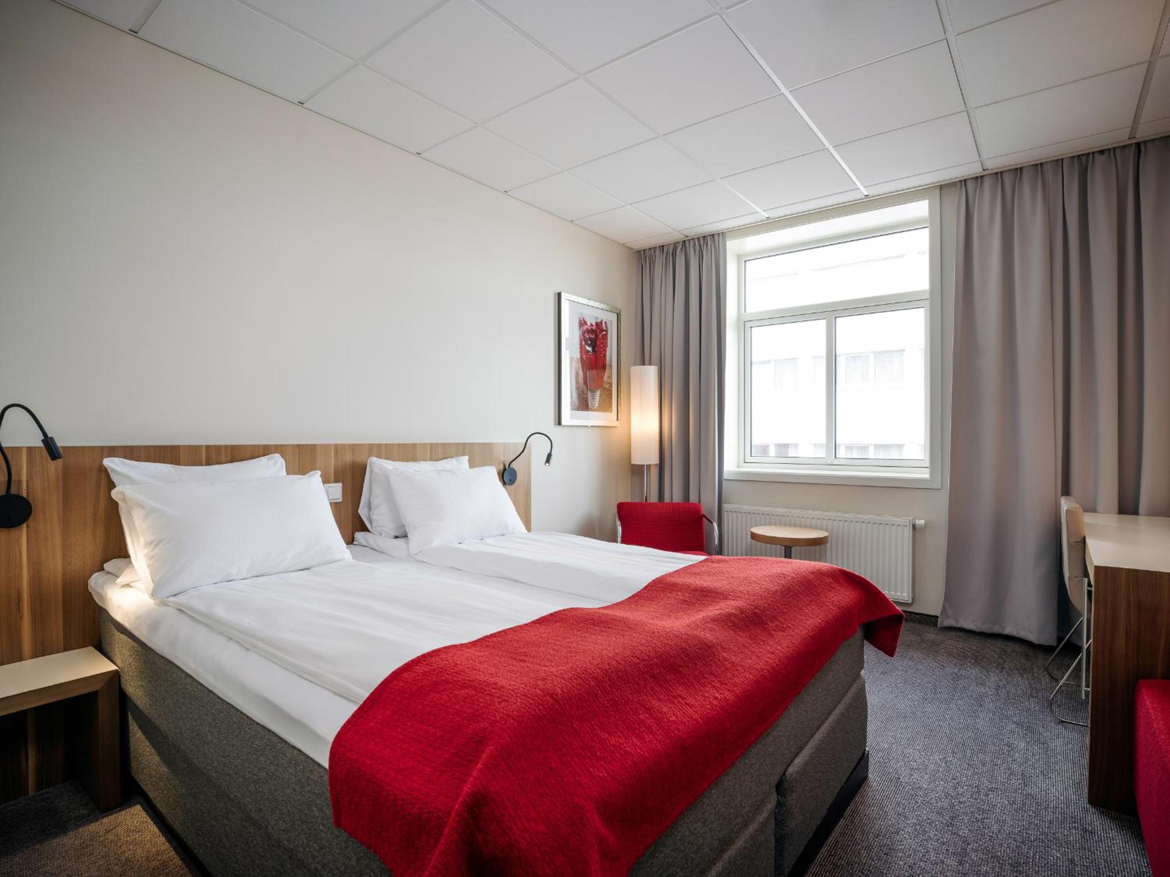 Standard Double or Twin Room - Photo 4